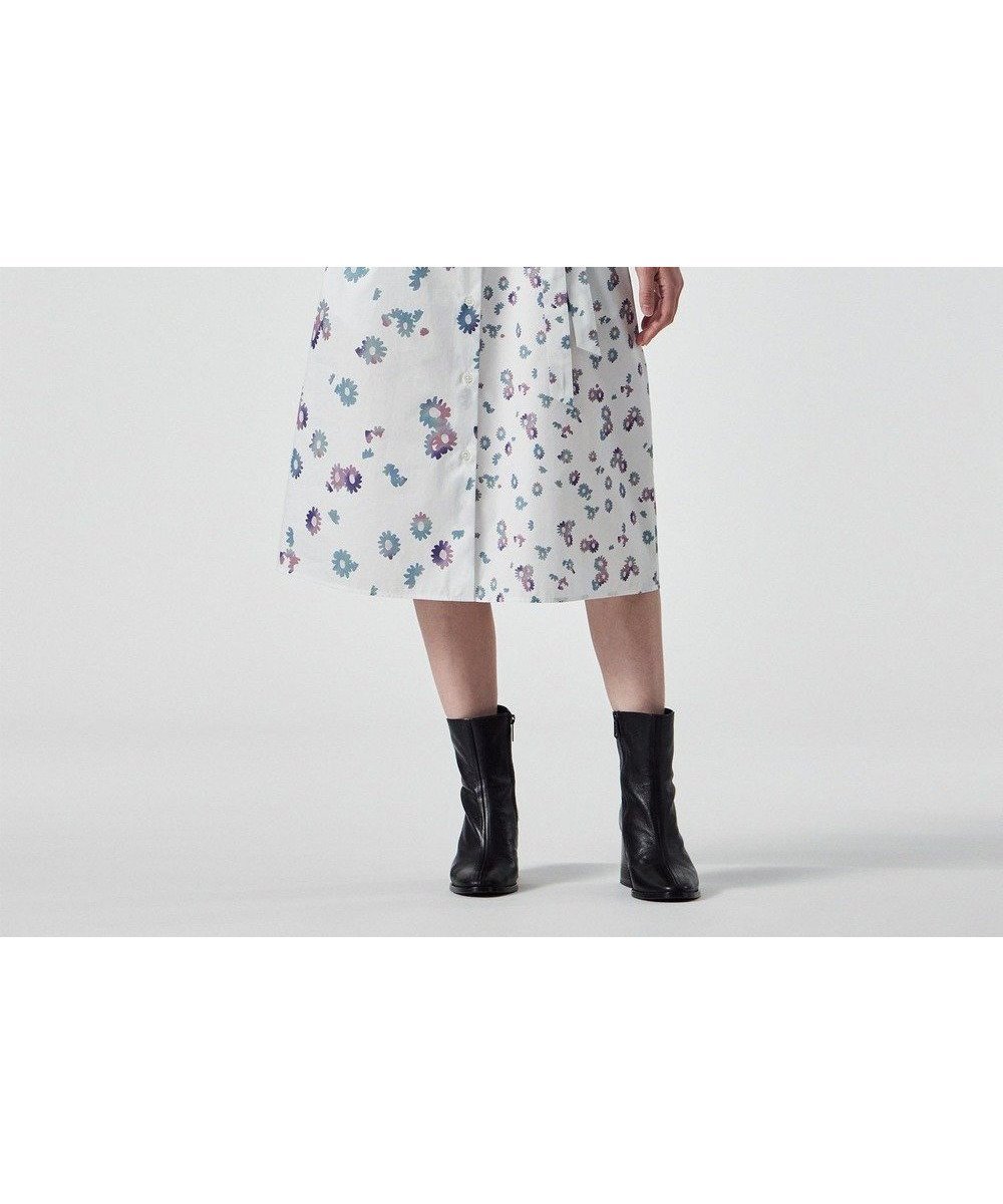 【ポール スミス/Paul Smith】のChamomile Floral ミックス ワンピース インテリア・キッズ・メンズ・レディースファッション・服の通販 founy(ファニー) 　ファッション　Fashion　レディースファッション　WOMEN　ワンピース　Dress　シャツワンピース　Shirt Dresses　おすすめ　Recommend　ギャザー　Gather　グラデーション　Gradation　シューズ　Shoes　スニーカー　Sneakers　フェミニン　Feminine　フレア　Flare　ミックス　Mix　ワーク　Work　夏　Summer　S/S・春夏　Ss・Spring/Summer　A/W・秋冬　Aw・Autumn/Winter・Fw・Fall-Winter　ホワイト|ID: prp329100004536285 ipo3291000000032055746
