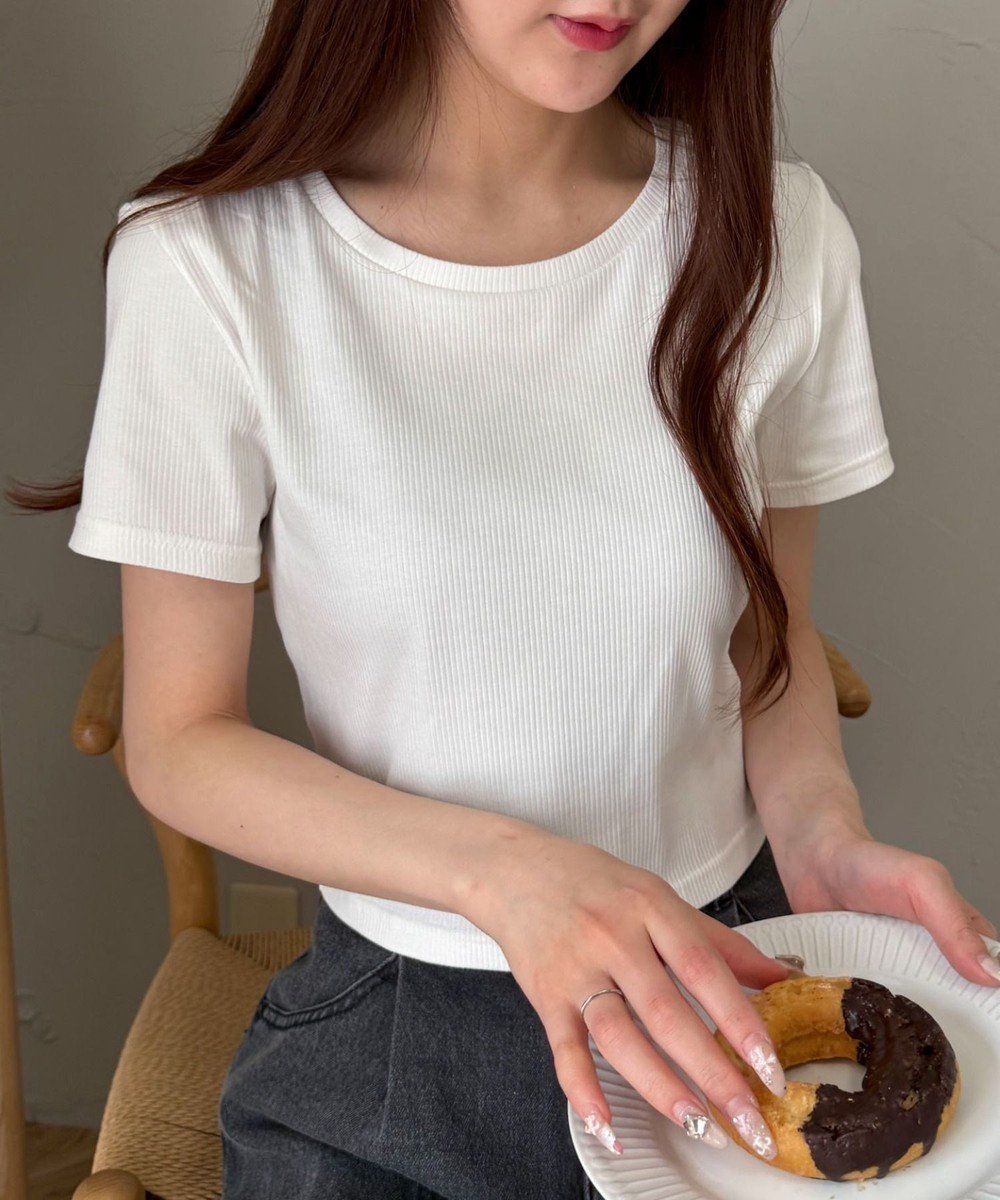 【ウィゴー/WEGO】の【SMサイズ展開】コンパクトリブT インテリア・キッズ・メンズ・レディースファッション・服の通販 founy(ファニー) 　ファッション　Fashion　レディースファッション　WOMEN　トップス・カットソー　Tops/Tshirt　シャツ/ブラウス　Shirts/Blouses　ロング / Tシャツ　T-Shirts　カットソー　Cut and Sewn　春　Spring　カットソー　Cut And Sew　キャミワンピース　Cami Dress　今季　This Season　スマホ　Smartphone　デニム　Denim　トレンド　Trend　定番　Standard　ハーフ　Half　ビスチェ　Bustier　フィット　Fit　ボトム　Bottom　半袖　Short Sleeve　無地　Plain Color　S/S・春夏　Ss・Spring/Summer　おすすめ　Recommend　夏　Summer　オフホワイト|ID: prp329100004536326 ipo3291000000032247868