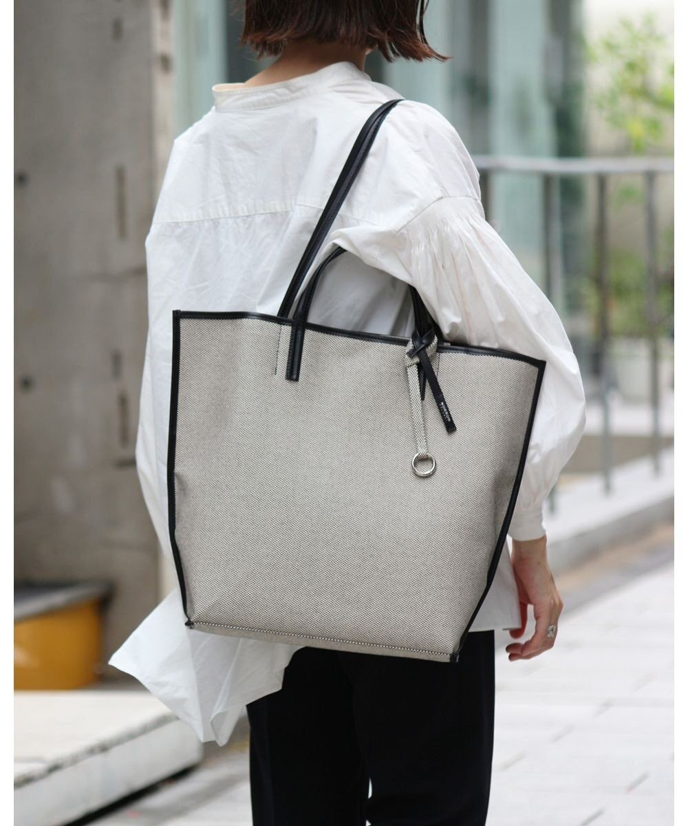 【モローバイサンク/MORROW by thank】の【A4サイズトートバッグ対応・軽い】VIVIAN LARGE インテリア・キッズ・メンズ・レディースファッション・服の通販 founy(ファニー) 　ファッション　Fashion　レディースファッション　WOMEN　バッグ　Bag　キャンバス　Canvas　傘　Umbrella　軽量　Lightweight　ショルダー　Shoulder　シンプル　Simple　スエード　Suede　スタンダード　Standard　財布　Wallet　定番　Standard　フォルム　Form　ポケット　Pocket　マグネット　Magnet　NEW・新作・新着・新入荷　New Arrivals　日本製　Made In Japan　旅行　Travel　エレガント 上品　Elegant　ビジネス 仕事 通勤　Business　MIX キャンバス|ID: prp329100004536351 ipo3291000000032056057