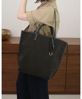 【モローバイサンク/MORROW by thank】の【A4サイズトートバッグ対応・軽い】VIVIAN MIDDLE 人気、トレンドファッション・服の通販 founy(ファニー) ファッション Fashion レディースファッション Ladies' Fashion Online バッグ Bag キャンバス Canvas 傘 Umbrella 軽量 Lightweight ショルダー Shoulder シンプル Simple スエード Suede スタンダード Standard 財布 Wallet 定番 Standard フォルム Form ポケット Pocket マグネット Magnet 再入荷 Restock/Back In Stock/Re Arrival 日本製 Made In Japan エレガント 上品 Elegant ビジネス 仕事 通勤 Business |ID:prp329100004536353