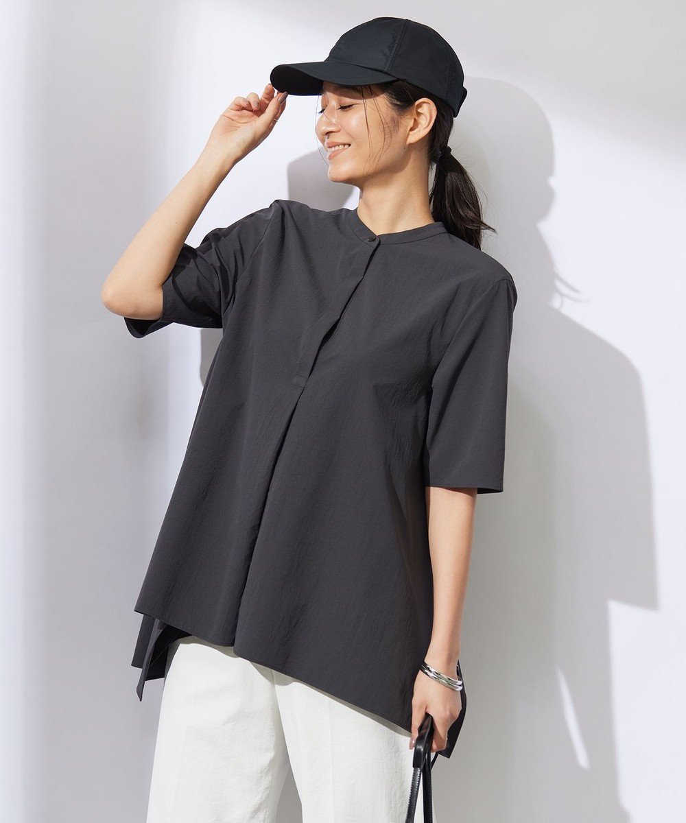 【アイシービー/iCB】の【接触冷感・UVカット・洗える】ヴィンテージスパンブロード バンドカラーブラウス インテリア・キッズ・メンズ・レディースファッション・服の通販 founy(ファニー) 　ファッション　Fashion　レディースファッション　WOMEN　トップス・カットソー　Tops/Tshirt　シャツ/ブラウス　Shirts/Blouses　春　Spring　洗える　Washable　ストレッチ　Stretch　スリット　Slit　ブロード　Broad　S/S・春夏　Ss・Spring/Summer　夏　Summer　2024年　2024　2024春夏・S/S　Ss,Spring/Summer,2024　チャコールグレー系|ID: prp329100004537317 ipo3291000000032130145