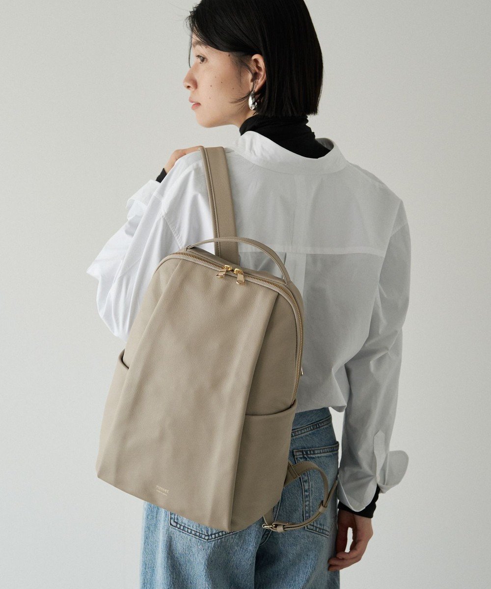 【ラシット/russet】のレザーリュックサック(CE-1373) インテリア・キッズ・メンズ・レディースファッション・服の通販 founy(ファニー) 　ファッション　Fashion　レディースファッション　WOMEN　バッグ　Bag　傘　Umbrella　シンプル　Simple　ストール　Stall　スマート　Smart　財布　Wallet　手帳　Pocket Book　ポケット　Pocket　ポーチ　Pouch　リュック　Ruck Sack　再入荷　Restock/Back In Stock/Re Arrival　おすすめ　Recommend　日本製　Made In Japan　ビジネス 仕事 通勤　Business　GrayBeige|ID: prp329100004537318 ipo3291000000032129619