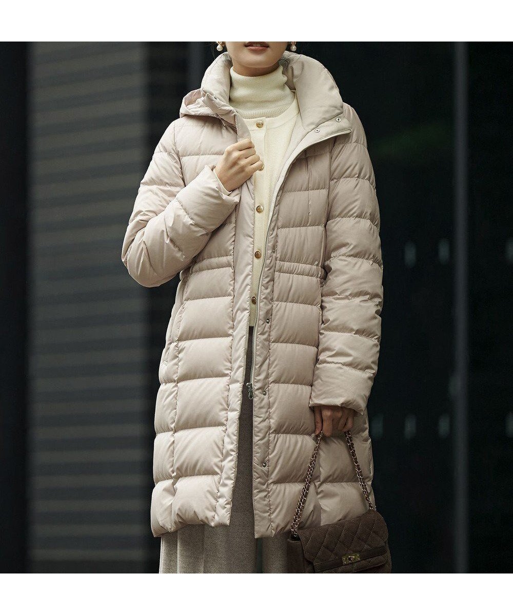 【23区/NIJYUSANKU】の【VERY12月号掲載/新色追加】シレータフタ ロング ダウンコート インテリア・キッズ・メンズ・レディースファッション・服の通販 founy(ファニー) 雑誌掲載アイテム Magazine Picks & Fashion Features ファッション雑誌 Fashion Magazines ヴェリィ VERY ファッション Fashion レディースファッション Fashion for Women アウター Coat / Outerwear Collection コート・ロングコート・ピーコート Long Coats, Peacoats & More レディースジャケット・軽アウター Jackets ダウンジャケット・軽量ダウン Warm & Lightweight Down Jackets 洗える Machine Washable コンパクト Compact, Small Size 軽量 Lightweight, Ultra Light 12月号 December Issue シャーリング Shirring, Ruched ショート Short, Short Length ジャケット Jacket, Outerwear 雑誌 Magazine, Fashion Magazine タフタ Taffeta, Structured Fabric ダウン Down, Puffer 人気 Popular, Best Seller ハイネック High Neck, Mock Neck バランス Balance, Style Balance フェザー Feather, Feather Detail ベーシック Basic, Essential ミドル Middle Length, Mid Height ロング Long, Long-Length 冬 Winter / This Winter A/W・秋冬 Autumn/Winter エレガント 上品 Elegant ベージュ系|ID: prp329100004537335 ipo3291000000034475640