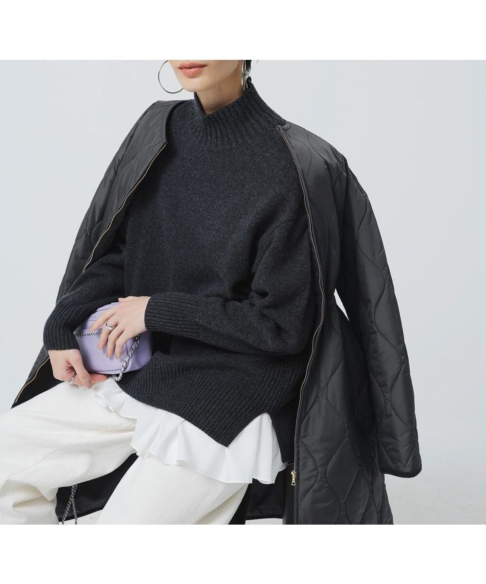 【23区/NIJYUSANKU】の【洗える】カシミヤブレンド ハイネック ニット インテリア・キッズ・メンズ・レディースファッション・服の通販 founy(ファニー) 　ファッション　Fashion　レディースファッション　Fashion for Women　トップス・カットソー　Cut & Sew Tops　ニット　Knit Tops & Sweaters　イエロー　Yellow　イタリア　Italy　洗える　Machine Washable　スリット　Slit, Slit Detail　セーター　Sweater, Knitwear　人気　Popular, Best Seller　ハイネック　High Neck, Mock Neck　バランス　Balance, Style Balance　フロント　Front, Front Design　ベーシック　Basic, Essential　ラウンド　Round, Round Neck　ワンポイント　One Point, Statement Accent　冬　Winter / This Winter　A/W・秋冬　Autumn/Winter　2024年　2024　2024-2025秋冬・A/W　Autumn/Winter 2024–25 AW24–25　チャコール系|ID: prp329100004537446 ipo3291000000035548610