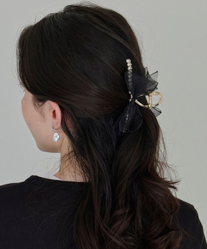 【フィービィー/phoebe】のオーガンジーリボンパールバンスクリップ インテリア・キッズ・メンズ・レディースファッション・服の通販 founy(ファニー) https://founy.com/ ファッション Fashion レディースファッション Fashion for Women シュシュ&ヘアアクセ/ヘアアレンジ Scrunchies & Hair Accessories おすすめ Recommended / Our Picks アクセサリー Fashion Accessories オケージョン Occasion Wear オーガンジー Organza Fabric セレモニー Ceremony バレッタ Barrette, Hair Clip パール Pearl, Pearl Accent フォーマル Formal, Dressy リボン Ribbon, Bow 人気 Popular, Best Seller 入学式 Entrance Ceremony 卒業式 Graduation Ceremony 披露宴 Wedding Reception 結婚式 Wedding |ID: prp329100004538228 ipo3291000000035892475