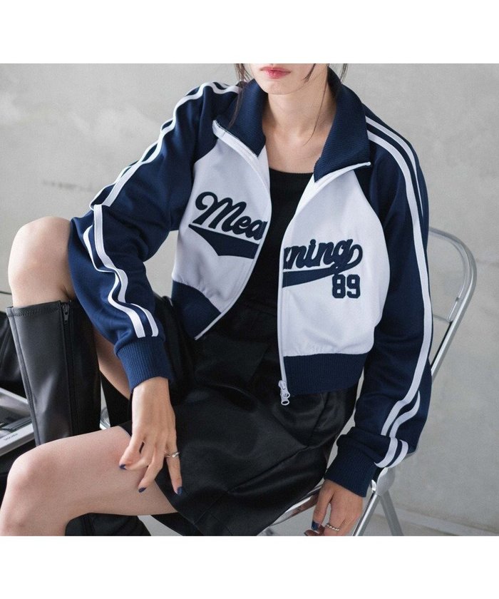 【ウィゴー/WEGO】のスタジアムロゴトラックジャケット インテリア・キッズ・メンズ・レディースファッション・服の通販 founy(ファニー) https://founy.com/ ファッション Fashion レディースファッション Fashion for Women アウター Coat / Outerwear Collection レディースジャケット・軽アウター Jackets ブルゾンジャケット・スポーティアウター Blouson Jackets おすすめ Recommended / Our Picks ショート Short, Short Length シンプル Simple, Minimal ジャケット Jacket, Outerwear スポーティ Sporty, Casual Athletic スマホ Smartphone, Mobile Device デニム Denim, Jeans Material トレンド Trend, Trending Now ブルゾン Blouson, Bomber Jacket ワンポイント One Point, Statement Accent 秋 Autumn A/W・秋冬 Autumn/Winter 羽織 Haori, Light Jacket |ID: prp329100004538272 ipo3291000000033680653