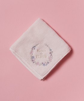 【メゾンドフルール/Maison de FLEUR】のフラワーフレーム刺繍タオルハンカチ 人気、トレンドファッション・服の通販 founy(ファニー) ファッション Fashion レディースファッション WOMEN 財布 Wallets おすすめ Recommend ギフト プレゼント Gift Present コンパクト Compact タオル Towel ハンカチ Handkerchief ハンド Hand フラワー Flower フレーム Flame エレガント 上品 Elegant 財布 Wallet |ID:prp329100004538422