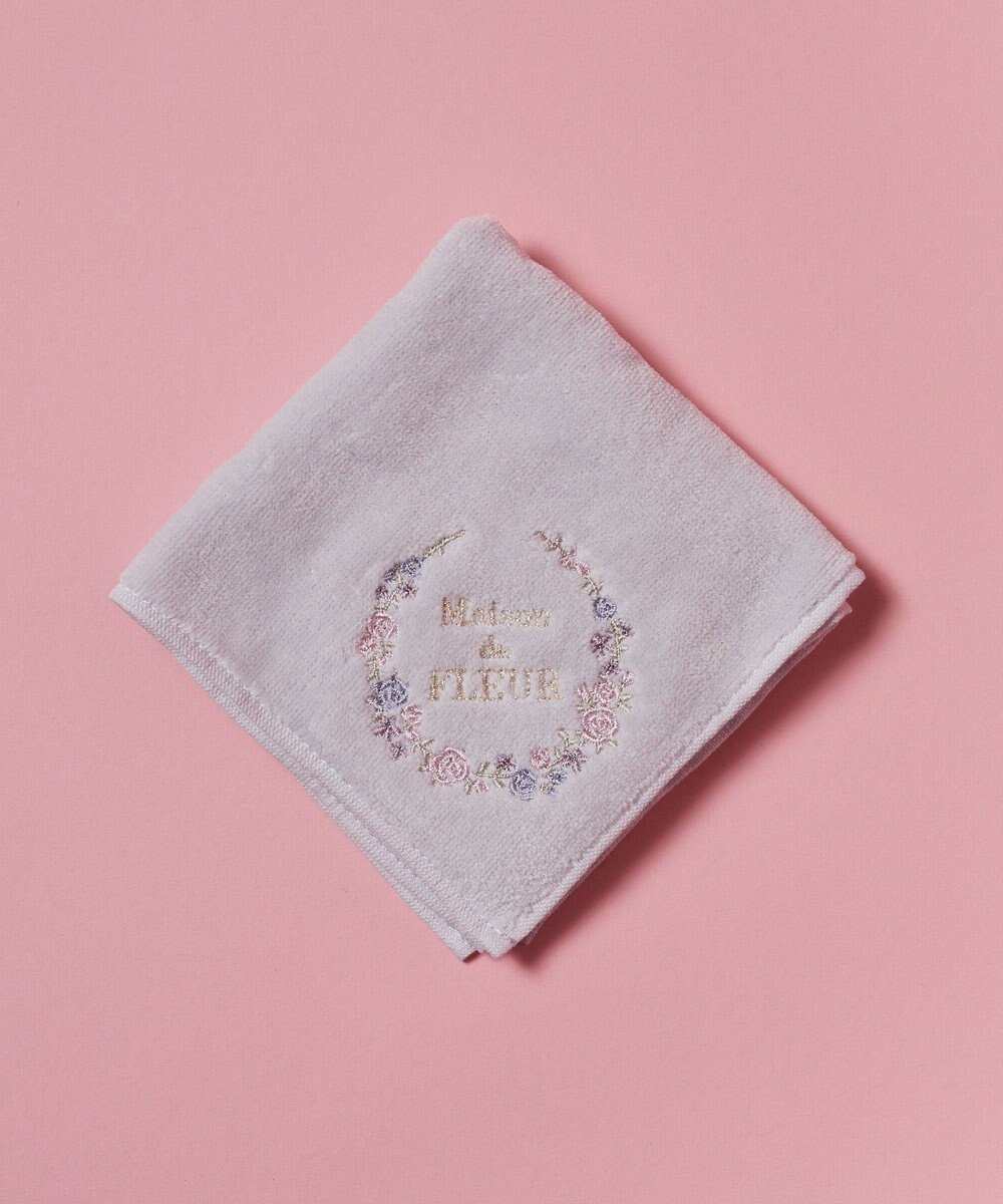 【メゾンドフルール/Maison de FLEUR】のフラワーフレーム刺繍タオルハンカチ インテリア・キッズ・メンズ・レディースファッション・服の通販 founy(ファニー) 　ファッション　Fashion　レディースファッション　WOMEN　財布　Wallets　おすすめ　Recommend　ギフト プレゼント　Gift Present　コンパクト　Compact　タオル　Towel　ハンカチ　Handkerchief　ハンド　Hand　フラワー　Flower　フレーム　Flame　エレガント 上品　Elegant　財布　Wallet　Lilac|ID: prp329100004538422 ipo3291000000032068840