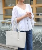 【スタイルコード/STYLE CODE】の【MERCURYDUO/マーキュリーデュオ】レニス チャーム付きシンプルラージトートバッグ アイボリー|ID: prp329100004538499 ipo3291000000034177930