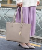 【スタイルコード/STYLE CODE】の【MERCURYDUO/マーキュリーデュオ】レニス チャーム付きシンプルラージトートバッグ ベージュ|ID: prp329100004538499 ipo3291000000034177931