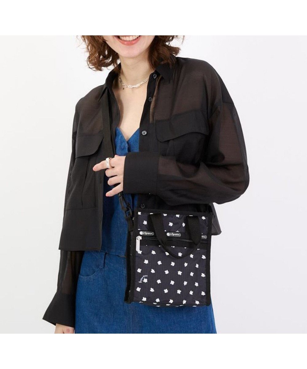 【レスポートサック/LeSportsac】のMINI N/S TOTE/ディッツィーデイジー インテリア・キッズ・メンズ・レディースファッション・服の通販 founy(ファニー) 　ファッション　Fashion　レディースファッション　WOMEN　バッグ　Bag　アウトドア　Outdoor　イエロー　Yellow　スクエア　Square　スマート　Smart　財布　Wallet　フラワー　Flower　プリント　Print　ポケット　Pocket　ポーチ　Pouch　おすすめ　Recommend　旅行　Travel　ディッツィーデイジー|ID: prp329100004538637 ipo3291000000032087989