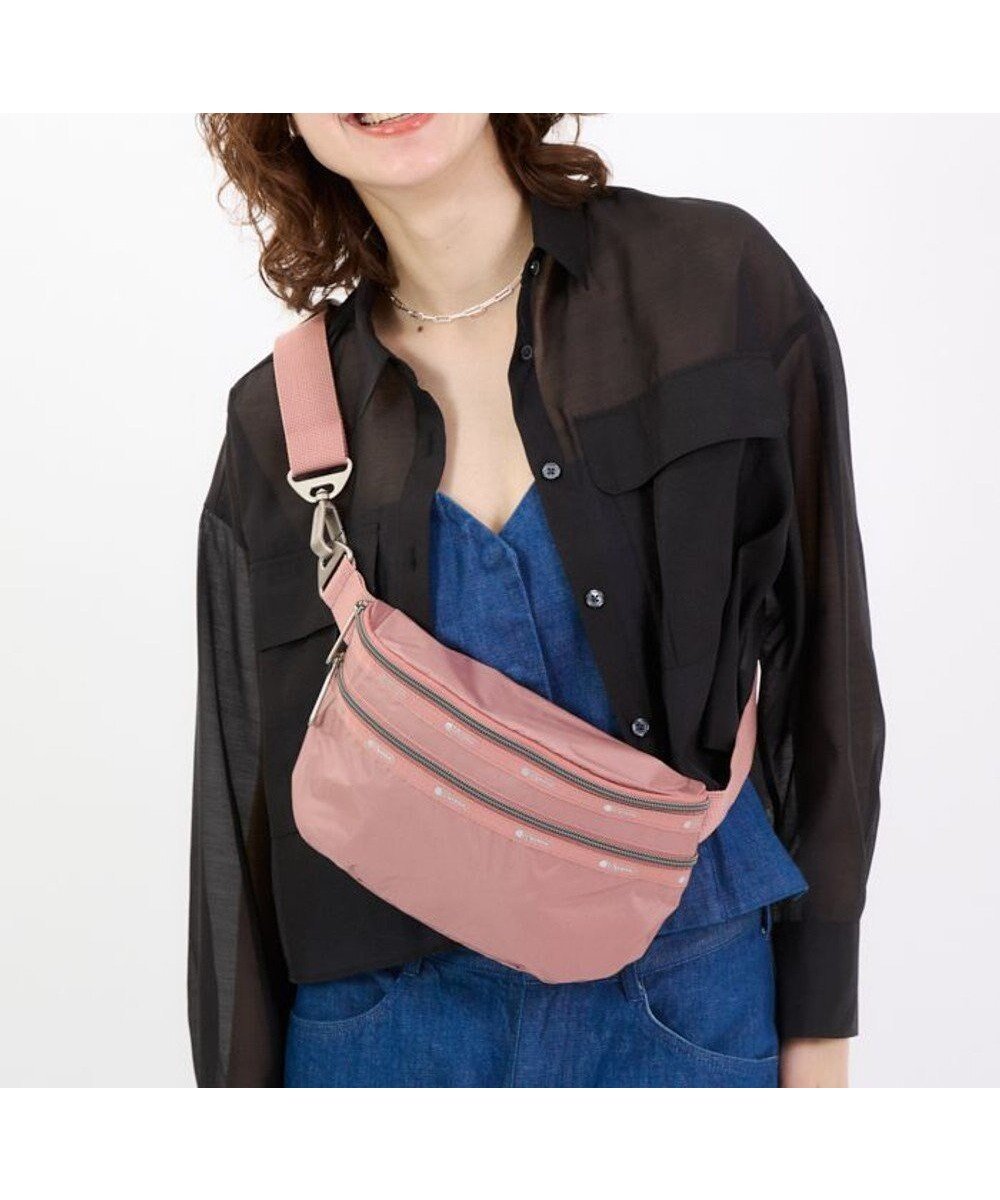 【レスポートサック/LeSportsac】のESSENTIAL BELT BAG/ダスティーピンクC インテリア・キッズ・メンズ・レディースファッション・服の通販 founy(ファニー) 　ファッション　Fashion　レディースファッション　WOMEN　ポーチ　Pouches　アウトドア　Outdoor　軽量　Lightweight　シンプル　Simple　スポーツ　Sports　スマート　Smart　財布　Wallet　トラベル　Travel　定番　Standard　人気　Popularity　プリント　Print　ポケット　Pocket　ポーチ　Pouch　おすすめ　Recommend　旅行　Travel　ギフト プレゼント　Gift Present　ダスティーピンクC|ID: prp329100004538638 ipo3291000000032092157