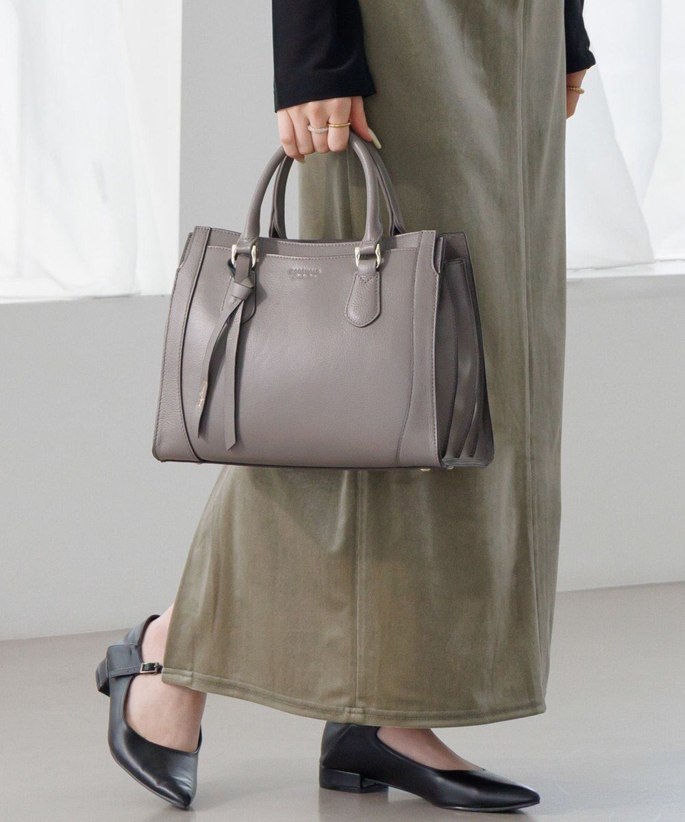 【エースバッグズアンドラゲッジ/ACE BAGS & LUGGAGE】のJewelna Rose クロフォード ハンドバッグ 本革 11922 ジュエルナローズ ショルダーバッグ 2way インテリア・キッズ・メンズ・レディースファッション・服の通販 founy(ファニー) 　ファッション　Fashion　レディースファッション　Fashion for Women　ショルダー　Shoulder, Shoulder Strap　スクエア　Square, Square Shape　フロント　Front, Front Design　ポケット　Pocket, Pocket Detail　ミドル　Middle Length, Mid Height　リボン　Ribbon, Bow　新作・新入荷　New Arrivals / New In　おすすめ　Recommended / Our Picks　エレガント 上品　Elegant　【新色】ダークグレージュ|ID: prp329100004539559 ipo3291000000033517370