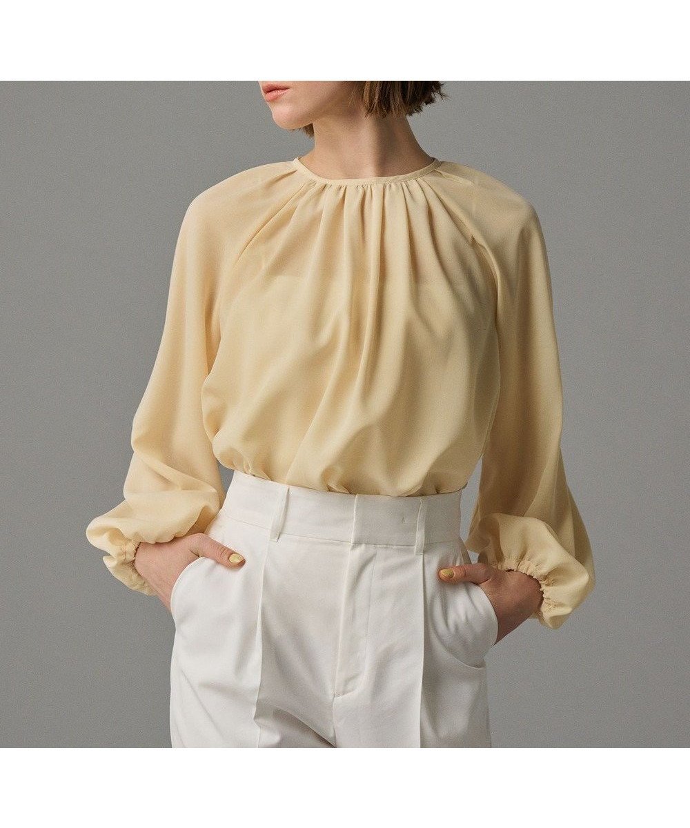 【アンクレイヴ/uncrave】の【吸水速乾・接触冷感・洗濯機洗い可】シアーボイル ボリュームスリーブブラウス(uncrave STANDARD) インテリア・キッズ・メンズ・レディースファッション・服の通販 founy(ファニー) 　ファッション　Fashion　レディースファッション　Fashion for Women　トップス・カットソー　Cut & Sew Tops　シャツ・ブラウス・オフィスカジュアル　Elegant Blouses & Button-Ups　ボリューム袖・フリルスリーブブラウス　Voluminous & Ruffle Sleeves / Puffy Sleeve Tops　ギャザー　Gathered, Ruffled　吸水　Absorbent, Quick-Dry　雑誌　Magazine, Fashion Magazine　ドレープ　Drape, Draping Fabric　A/W・秋冬　Autumn/Winter　S/S・春夏　SS, Spring/Summer, Warm Season　夏　Summer　エレガント 上品　Elegant　イエロー|ID: prp329100004539827 ipo3291000000034411236
