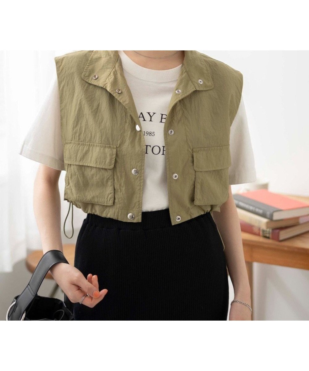 【ウィゴー/WEGO】のミリタリーナイロンショートベスト 人気、トレンドファッション・服の通販 founy(ファニー) 　ファッション　Fashion　レディースファッション　Fashion for Women　アウター　Coat / Outerwear Collection　トップス・カットソー　Cut & Sew Tops　ベスト&ジレ / 重ね着スタイル　Vests & Gilets　おすすめ　Recommended / Our Picks　クロップド　Cropped, Short Length　ショート　Short, Short Length　スマホ　Smartphone, Mobile Device　タンク　Tank Top, Sleeveless Top　ドローコード　Drawcord, Drawstring Cord　ベスト　Vest, Waistcoat　ミリタリー　Military, Army Style　夏　Summer　春　Spring　S/S・春夏　SS, Spring/Summer, Warm Season　 other-1|ID: prp329100004539971 ipo3291000000033606182