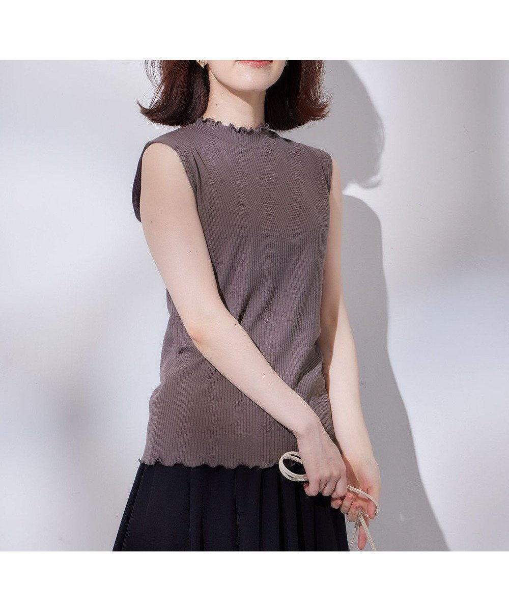 【エニィファム/any FAM】のメローノースリーブTシャツ 人気、トレンドファッション・服の通販 founy(ファニー) 　ファッション　Fashion　レディースファッション　Fashion for Women　トップス・カットソー　Cut & Sew Tops　キャミソール&ノースリーブ　Camisoles & Sleeveless Tops　シャツ・ブラウス・オフィスカジュアル　Elegant Blouses & Button-Ups　ロングTシャツ・Tシャツ　Longline T-Shirts & Tees　カットソー・ベーシックTシャツ　Cut-and-Sewn Tops / Stretch Tees & Basics　インナー　Innerwear　カットソー　Cut and Sewn Top　ノースリーブ　Sleeveless, No-Sleeve　ハイネック　High Neck, Mock Neck　フリル　Frill, Ruffle　夏　Summer　春　Spring　S/S・春夏　SS, Spring/Summer, Warm Season　 other-1|ID: prp329100004540155 ipo3291000000032670582