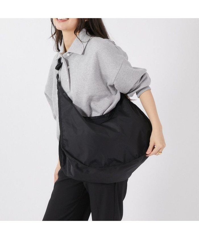 【レスポートサック/LeSportsac】のLARGE SPORTSAC/リサイクルドブラックJP インテリア・キッズ・メンズ・レディースファッション・服の通販 founy(ファニー) https://founy.com/ ファッション Fashion レディースファッション WOMEN スポーツウェア Sportswear スポーツ バッグ/ポーチ Sports Bag/Pouch 軽量 Lightweight シンプル Simple 人気 Popularity フィット Fit プリント Print ポケット Pocket マグネット Magnet 無地 Plain Color ラウンド Round ラップ Wrap おすすめ Recommend ビジネス 仕事 通勤 Business |ID: prp329100004541440 ipo3291000000032087114