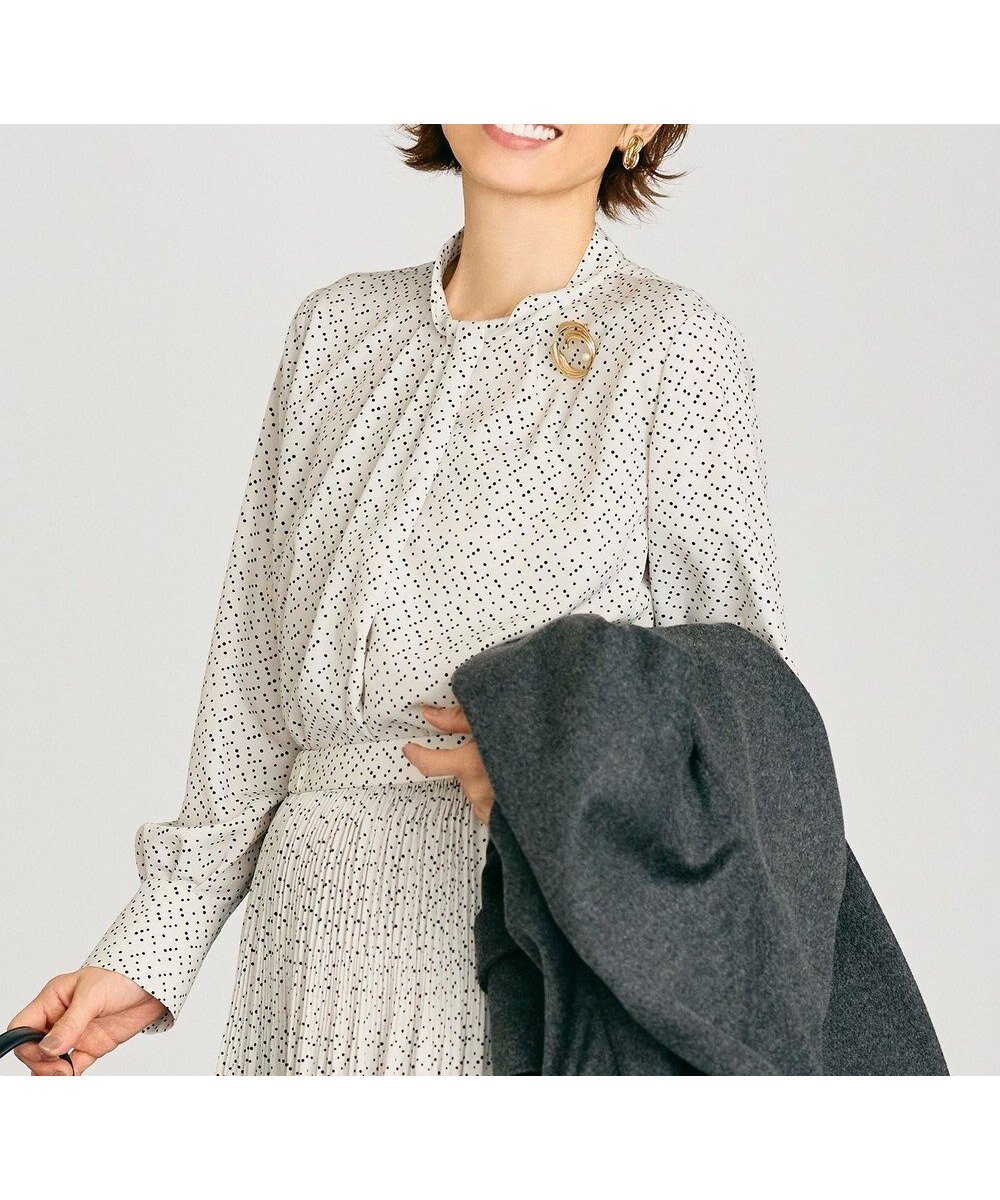 【自由区/JIYU-KU】の【カタログ掲載・セットアップ対応】ライトサテン ブラウス 人気、トレンドファッション・服の通販 founy(ファニー) ファッション Fashion レディースファッション Fashion for Women トップス・カットソー Cut & Sew Tops シャツ・ブラウス・オフィスカジュアル Elegant Blouses & Button-Ups セットアップ Matching Sets レディーストップス・ブラウス Tops & Blouses / Assorted Women's Tops おすすめ Recommended / Our Picks インナー Innerwear サテン Satin, Glossy Fabric ジャケット Jacket, Outerwear ストレッチ Stretch, Stretchy Fabric セットアップ Set-Up, Coordinated Outfit セレモニー Ceremony ドット Polka Dot, Dot Pattern ドレープ Drape, Draping Fabric フロント Front, Front Design プリーツ Pleats, Pleated モチーフ Motif, Design Theme 夏 Summer S/S・春夏 SS, Spring/Summer, Warm Season 無地 Plain, Solid Color A/W・秋冬 Autumn/Winter other-1|ID: prp329100004541492 ipo3291000000035574705