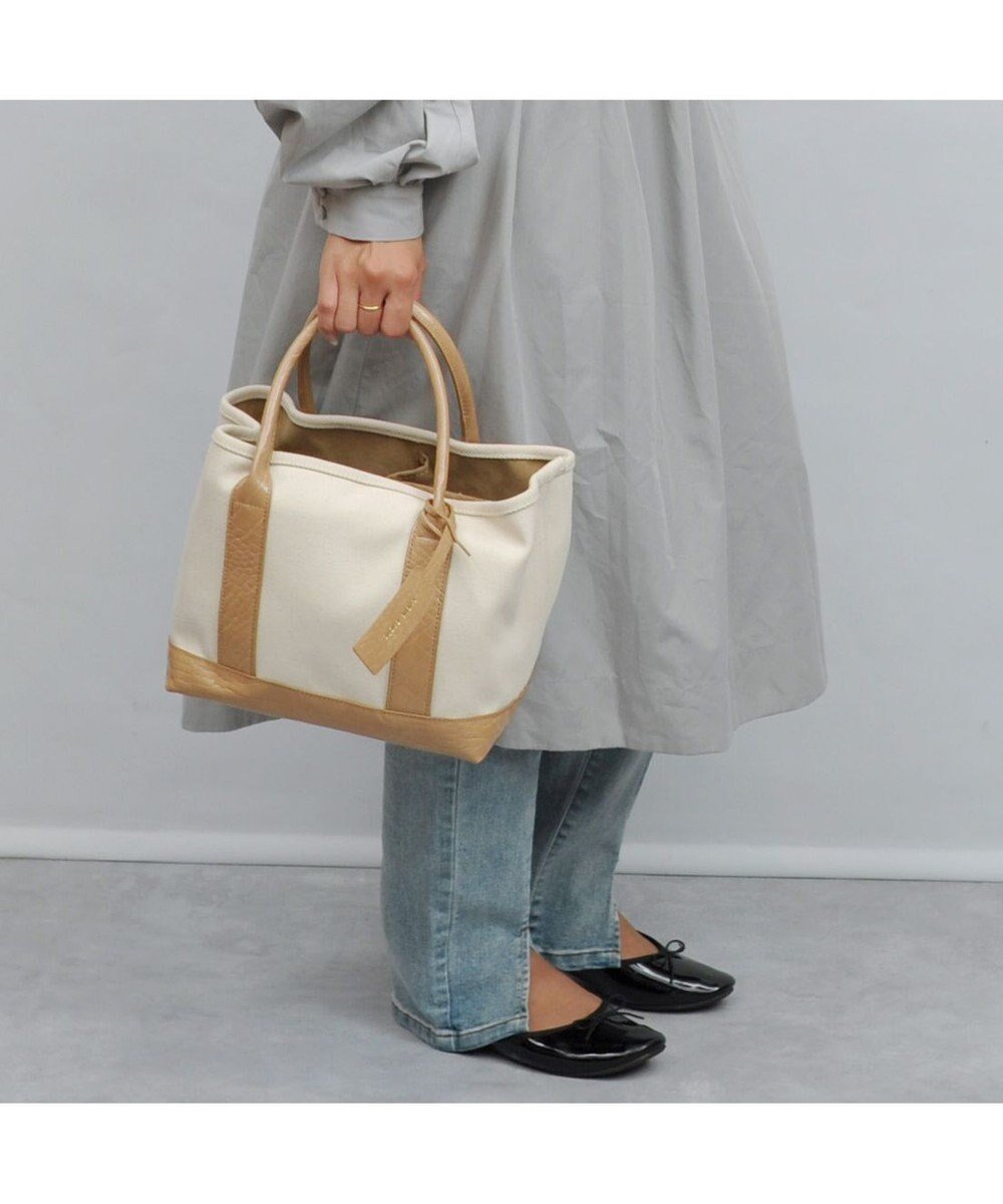 【アンビリオン/UNBILLION】のcachecache パーテーションキャンバストートバッグ インテリア・キッズ・メンズ・レディースファッション・服の通販 founy(ファニー) 　ファッション　Fashion　レディースファッション　Fashion for Women　バッグ　Bags　カラフル　Colorful Design　キャンバス　Canvas, Canvas Fabric　財布　Wallet, Purse　ハンド　Hand, Handmade　ポーチ　Pouch, Small Case　ミックス　Mix, Mixed Style　モチーフ　Motif, Design Theme　再入荷　Restock / Back in Stock　アイボリーキャメル|ID: prp329100004541513 ipo3291000000034259914