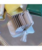 【アンビリオン/UNBILLION】のペルケ perche / ドット型押し・ジャバラカードウォレット 人気、トレンドファッション・服の通販 founy(ファニー) ファッション Fashion レディースファッション WOMEN 財布 Wallets おすすめ Recommend コンパクト Compact ショルダー Shoulder ドット Dot ハンドバッグ Handbag ボックス Box ポケット Pocket 財布 Wallet thumbnail シルバー|ID: prp329100004541531 ipo3291000000032246582