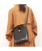 【アンビリオン/UNBILLION】のカシュカシュ cachecache / スエード調×スムースおこし金具ショルダーバッグ 人気、トレンドファッション・服の通販 founy(ファニー) ファッション Fashion レディースファッション Fashion for Women バッグ Bags カラフル Colorful Design クラシック Classic, Timeless Style ショルダー Shoulder, Shoulder Strap ハンド Hand, Handmade ポーチ Pouch, Small Case ミックス Mix, Mixed Style モチーフ Motif, Design Theme 再入荷 Restock / Back in Stock thumbnail ブラック|ID: prp329100004541669 ipo3291000000033631756