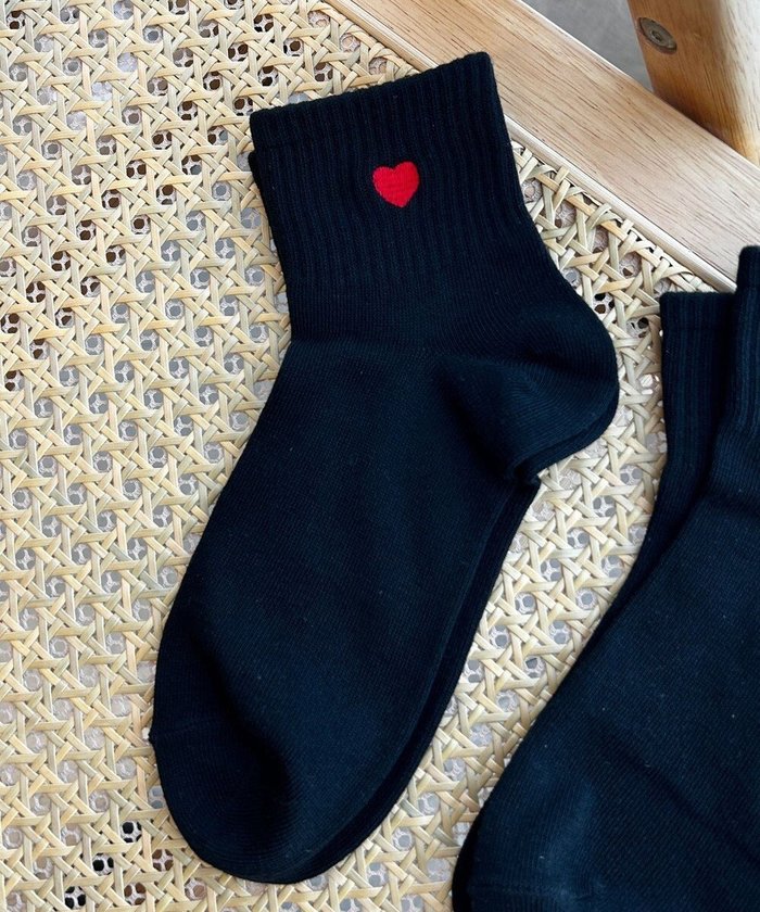 【ウィゴー/WEGO】のモチーフ刺繍アンクル底パイルソックス インテリア・キッズ・メンズ・レディースファッション・服の通販 founy(ファニー) https://founy.com/ ファッション Fashion レディースファッション WOMEN ソックス Socks レッグウェア Legwear おすすめ Recommend アンクル Uncle サンダル Sandals シンプル Simple スニーカー Sneakers スマホ Smartphone ソックス Socks モチーフ Motif ワンポイント One Point 再入荷 Restock/Back In Stock/Re Arrival 夏 Summer |ID: prp329100004541866 ipo3291000000032090425