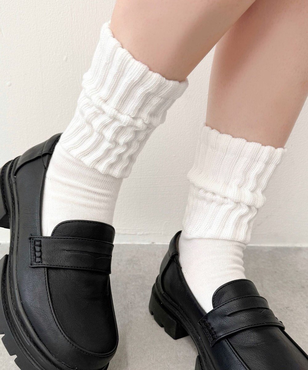 【ウィゴー/WEGO】のサポート付きボリューム無地リブソックス インテリア・キッズ・メンズ・レディースファッション・服の通販 founy(ファニー) 　ファッション　Fashion　レディースファッション　WOMEN　ソックス　Socks　レッグウェア　Legwear　サンダル　Sandals　シンプル　Simple　スニーカー　Sneakers　スマホ　Smartphone　ソックス　Socks　トレンド　Trend　フィット　Fit　ルーズ　Loose　厚底　Platforms　無地　Plain Color　ホワイト|ID: prp329100004541869 ipo3291000000032268178