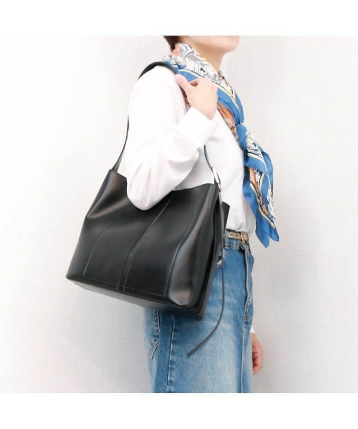【アンビリオン/UNBILLION】のカシュカシュ cachecache / ベルト調節セミショルダーバッグ インテリア・キッズ・メンズ・レディースファッション・服の通販 founy(ファニー) https://founy.com/ ファッション Fashion レディースファッション WOMEN バッグ Bag ベルト Belts カラフル Colorful ショルダー Shoulder シンプル Simple 財布 Wallet ハンド Hand ポケット Pocket マグネット Magnet ミックス Mix モチーフ Motif 再入荷 Restock/Back In Stock/Re Arrival おすすめ Recommend ビジネス 仕事 通勤 Business |ID: prp329100004541901 ipo3291000000032090666