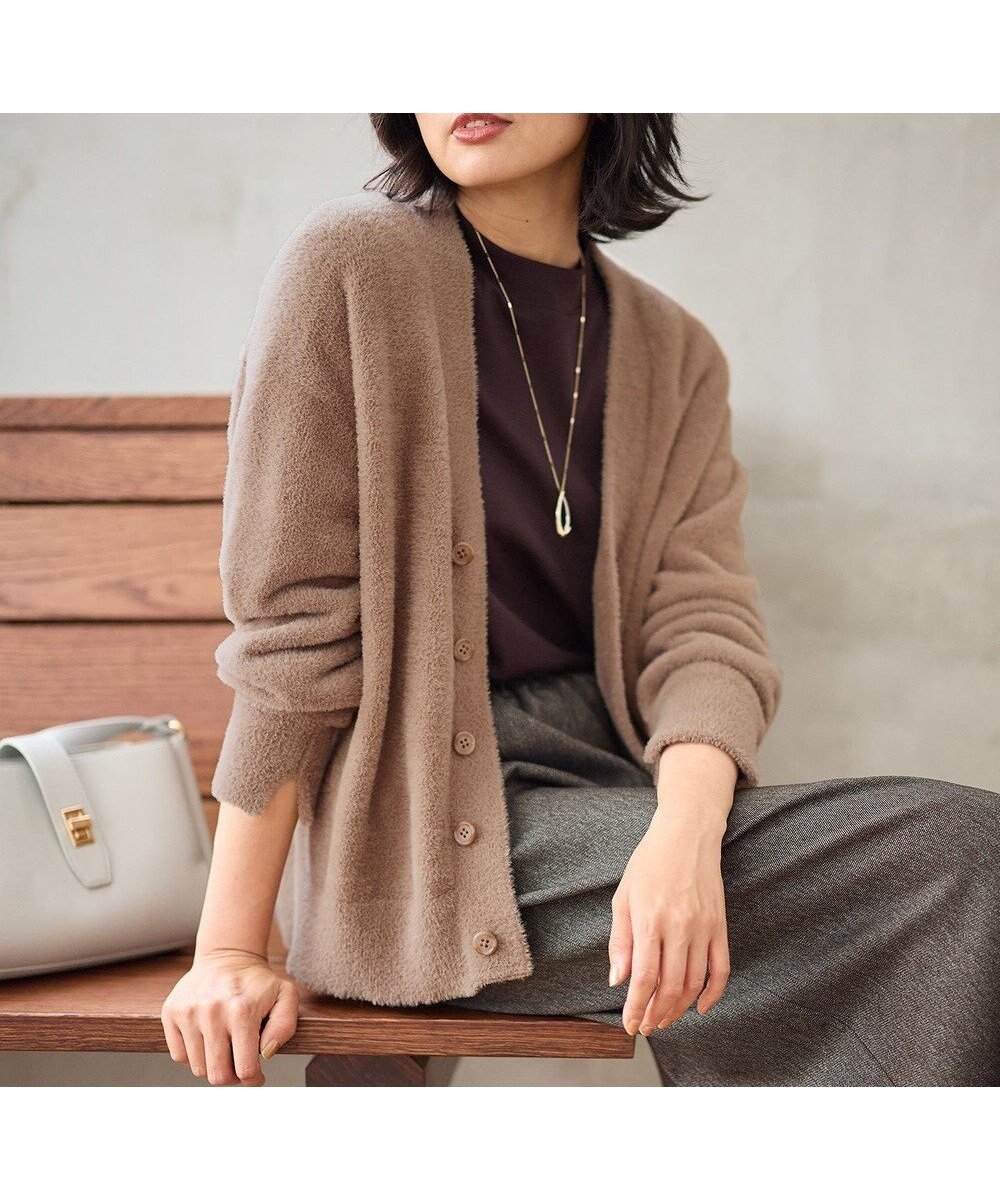 【エニー/ANY】の【洗濯機可】フェザーニットカーディガン インテリア・キッズ・メンズ・レディースファッション・服の通販 founy(ファニー) 　ファッション　Fashion　レディースファッション　Fashion for Women　トップス・カットソー　Cut & Sew Tops　ニット　Knit Tops & Sweaters　カーディガン・羽織り　Layered Style Cardigans　おすすめ　Recommended / Our Picks　なめらか　Smooth, Silky Texture　インナー　Innerwear　カーディガン　Cardigan, Knitwear　シンプル　Simple, Minimal　ストレッチ　Stretch, Stretchy Fabric　スリット　Slit, Slit Detail　ハイネック　High Neck, Mock Neck　フェザー　Feather, Feather Detail　A/W・秋冬　Autumn/Winter　モカ|ID: prp329100004542902 ipo3291000000033603380