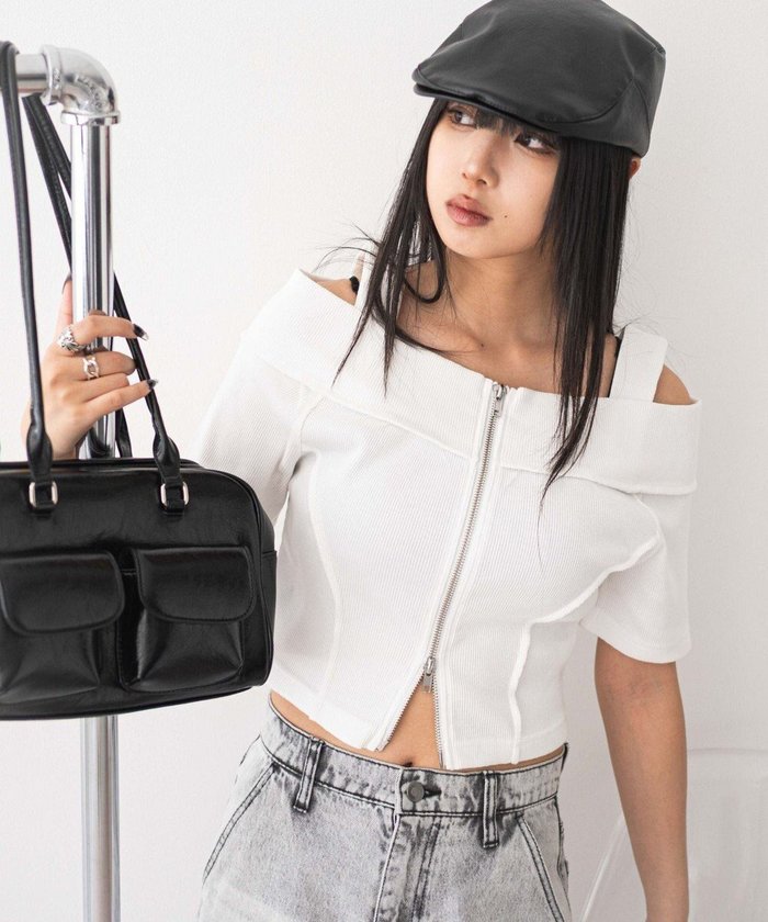 【ウィゴー/WEGO】のオフショルWジップトップス インテリア・キッズ・メンズ・レディースファッション・服の通販 founy(ファニー) https://founy.com/ ファッション Fashion レディースファッション WOMEN トップス・カットソー Tops/Tshirt シャツ/ブラウス Shirts/Blouses ロング / Tシャツ T-Shirts カットソー Cut and Sewn おすすめ Recommend オフショル Off Shoulder カットソー Cut And Sew カーゴパンツ Cargo Pants ショート Short スマホ Smartphone チューブ Tube トレンド Trend ミニスカート Mini Skirt 半袖 Short Sleeve 夏 Summer 春 Spring S/S・春夏 Ss・Spring/Summer |ID: prp329100004542949 ipo3291000000032161424