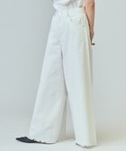 【グレース コンチネンタル/GRACE CONTINENTAL】のバギーデニムパンツ ホワイト|ID: prp329100004543023 ipo3291000000032101968