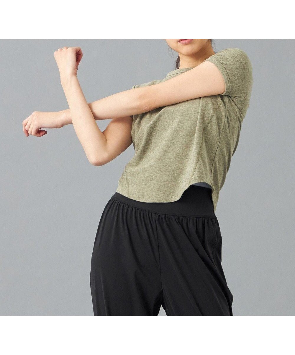 【チャコット/Chacott】のChacott BALANCE PeachMoku コンパクトTシャツ インテリア・キッズ・メンズ・レディースファッション・服の通販 founy(ファニー) 　ファッション　Fashion　レディースファッション　WOMEN　トップス・カットソー　Tops/Tshirt　シャツ/ブラウス　Shirts/Blouses　ロング / Tシャツ　T-Shirts　コンパクト　Compact　シンプル　Simple　スタイリッシュ　Stylish　ストレッチ　Stretch　なめらか　Smooth　バランス　Balance　ピーチ　Peach　レギンス　Leggings　カーキ杢|ID: prp329100004543075 ipo3291000000032102240