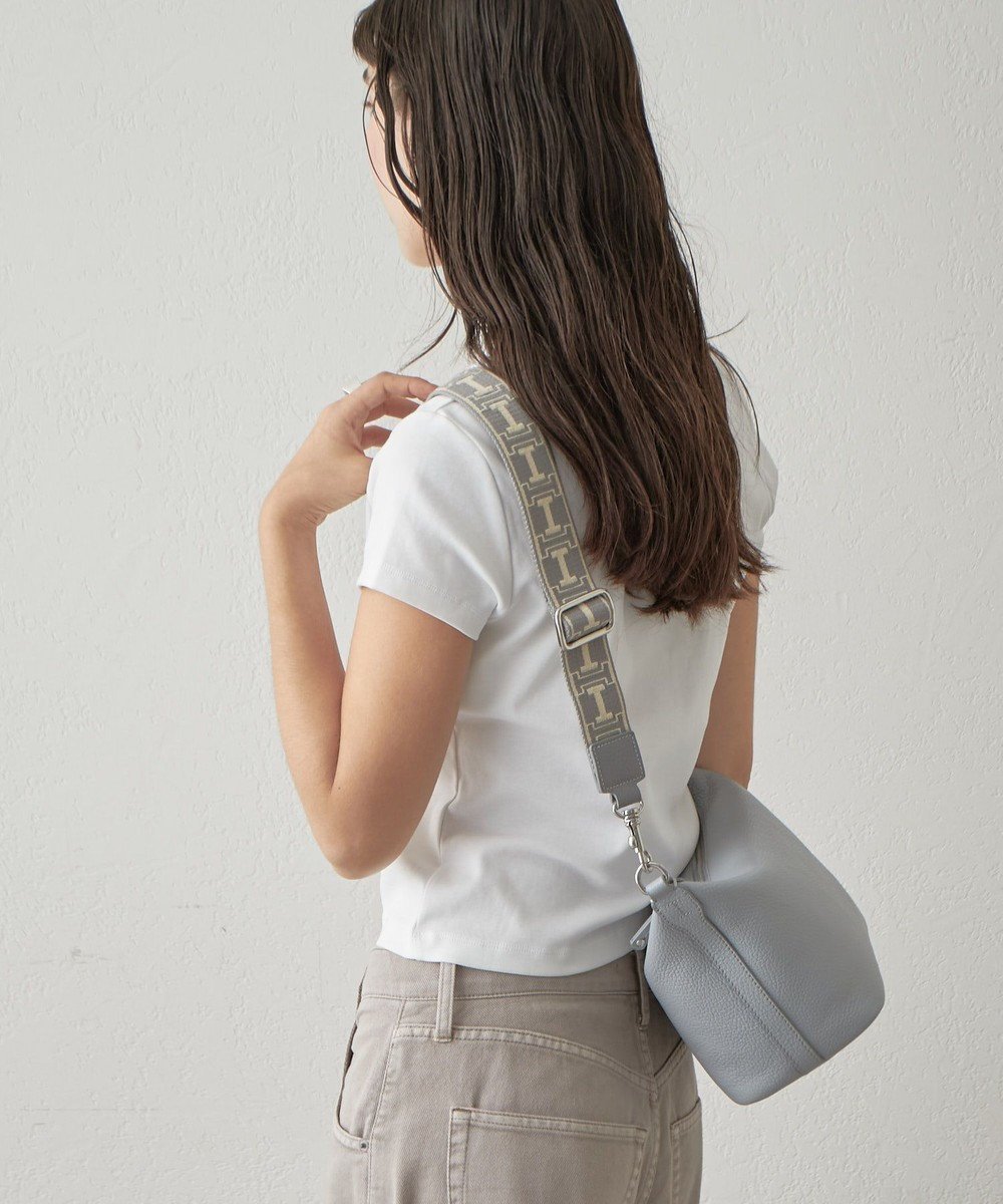 【イアクッチ/IACUCCI】のジェンツィアーナ CERVO インテリア・キッズ・メンズ・レディースファッション・服の通販 founy(ファニー) 　ファッション　Fashion　レディースファッション　WOMEN　バッグ　Bag　オレンジ　Orange　今季　This Season　シンプル　Simple　トレンド　Trend　人気　Popularity　ハンドバッグ　Handbag　バランス　Balance　S/S・春夏　Ss・Spring/Summer　おすすめ　Recommend　夏　Summer　2025年　2025　2025春夏・S/S　Ss,Spring/Summer,2025　ライトグレー|ID: prp329100004543102 ipo3291000000032221120