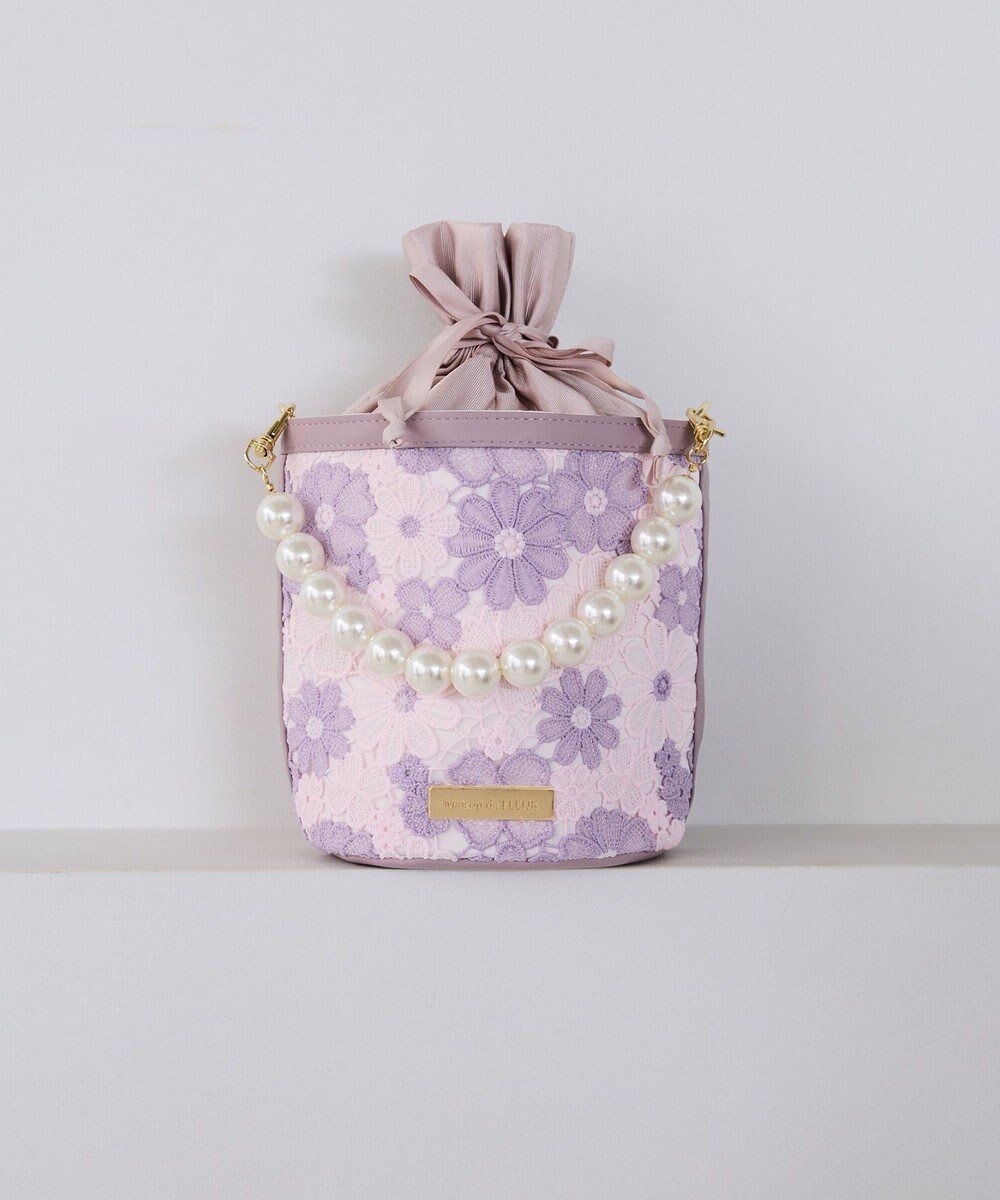 【メゾンドフルール/Maison de FLEUR】のフラワーレース2Wayバケツ型バッグ インテリア・キッズ・メンズ・レディースファッション・服の通販 founy(ファニー) 　ファッション　Fashion　レディースファッション　Fashion for Women　バッグ　Bags　コンパクト　Compact, Small Size　バケツ　Bucket, Bucket Style　パイピング　Piping, Trim Design　パール　Pearl, Pearl Accent　フラワー　Flower, Floral　ラップ　Wrap, Wrap Design　レース　Lace, Lace Fabric　Lavender|ID: prp329100004544534 ipo3291000000032588018