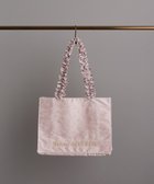 【メゾンドフルール/Maison de FLEUR】のレースフリルハンドルスクエアトートMバッグ 人気、トレンドファッション・服の通販 founy(ファニー) ファッション Fashion レディースファッション Fashion for Women バッグ Bags おすすめ Recommended / Our Picks サテン Satin, Glossy Fabric スクエア Square, Square Shape フォルム Silhouette, Form フリル Frill, Ruffle ポケット Pocket, Pocket Detail レース Lace, Lace Fabric エレガント 上品 Elegant ビジネス 仕事 通勤 Business / Work / Commuting thumbnail Pink|ID: prp329100004544543 ipo3291000000033605023
