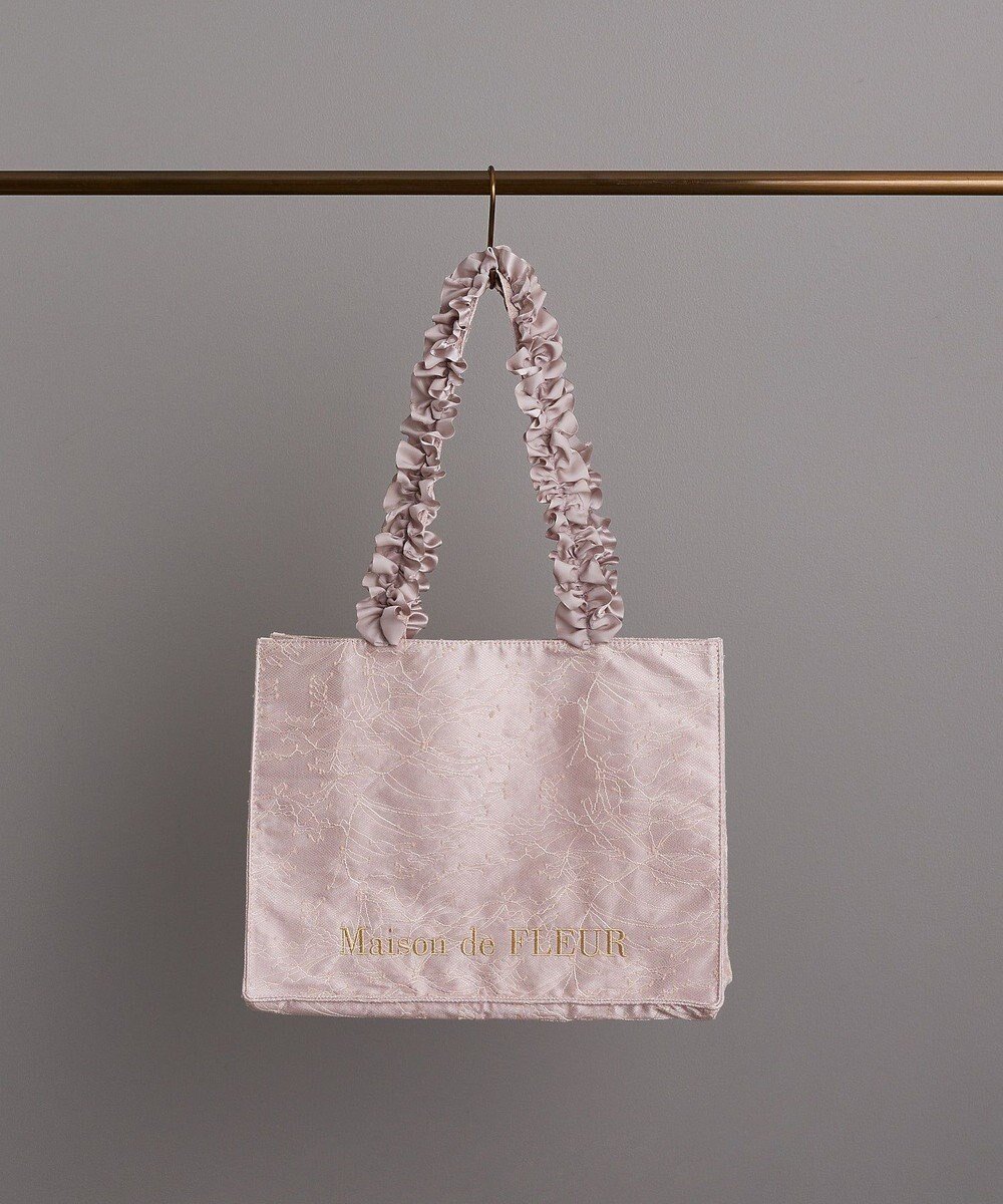 【メゾンドフルール/Maison de FLEUR】のレースフリルハンドルスクエアトートMバッグ インテリア・キッズ・メンズ・レディースファッション・服の通販 founy(ファニー) ファッション Fashion レディースファッション Fashion for Women バッグ Bags おすすめ Recommended / Our Picks サテン Satin, Glossy Fabric スクエア Square, Square Shape フォルム Silhouette, Form フリル Frill, Ruffle ポケット Pocket, Pocket Detail レース Lace, Lace Fabric エレガント 上品 Elegant ビジネス 仕事 通勤 Business / Work / Commuting Pink|ID: prp329100004544543 ipo3291000000033605023