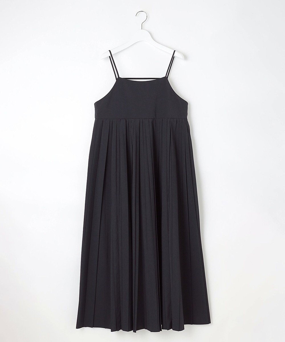 【23区/NIJYUSANKU】の【GOLD LABEL】ギャザリングプリーツ ワンピース インテリア・キッズ・メンズ・レディースファッション・服の通販 founy(ファニー) 　ファッション　Fashion　レディースファッション　WOMEN　ワンピース　Dress　インナー　Inner　春　Spring　秋　Autumn/Fall　キャミソール　Camisole　シンプル　Simple　フォルム　Form　プリーツ　Pleats　マキシ　Maxi　S/S・春夏　Ss・Spring/Summer　夏　Summer　ブラック系|ID: prp329100004544834 ipo3291000000032114736