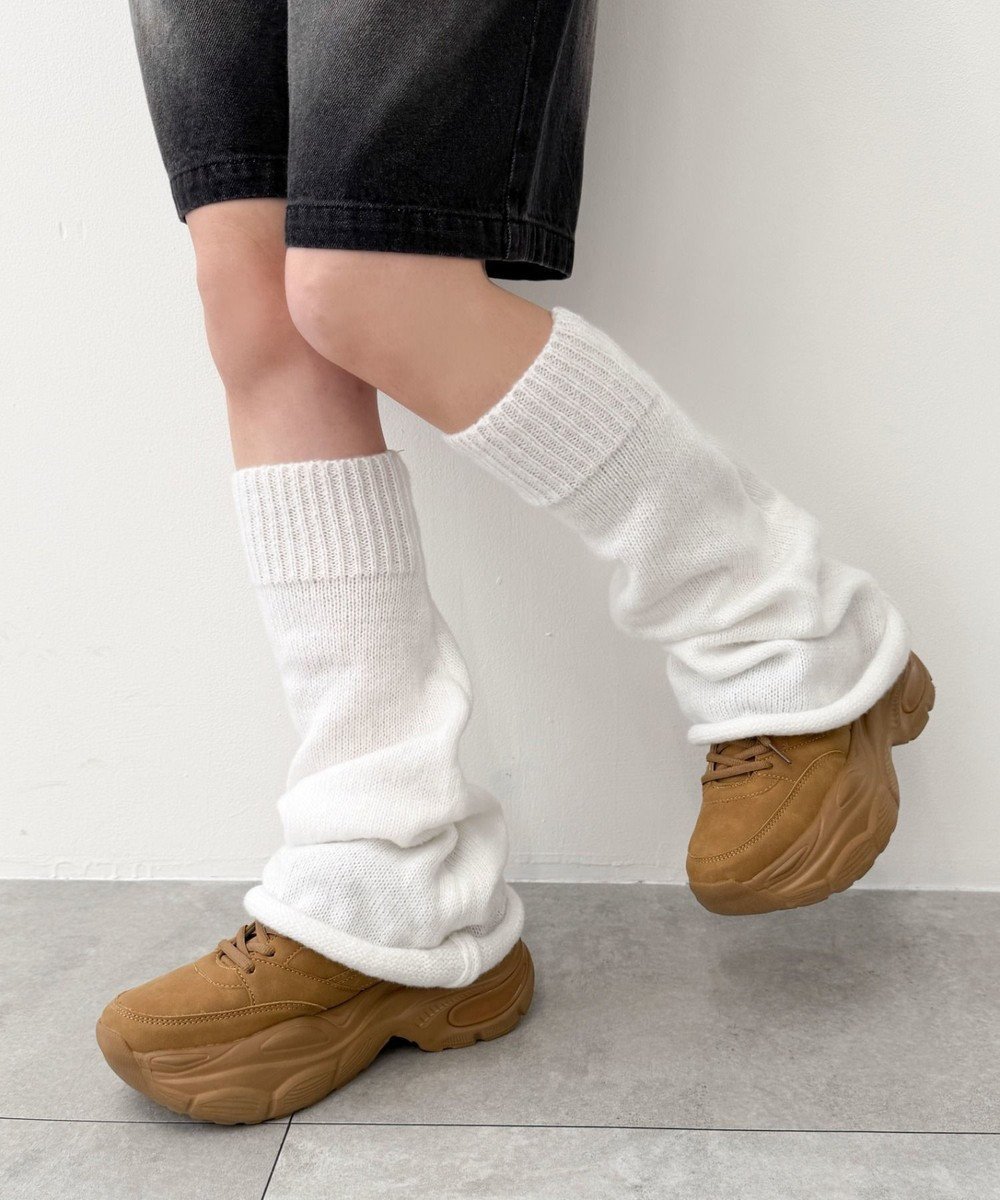 【ウィゴー/WEGO】のワイドレッグカバー インテリア・キッズ・メンズ・レディースファッション・服の通販 founy(ファニー) 　ファッション　Fashion　レディースファッション　Fashion for Women　ソックス&靴下　Socks & Hosiery　レッグウェア・ストッキング　Legwear & Hosiery　スニーカー　Sneakers, Trainers　スマホ　Smartphone, Mobile Device　ソックス　Socks, Hosiery　ワンポイント　One Point, Statement Accent　ホワイト|ID: prp329100004544946 ipo3291000000033501987