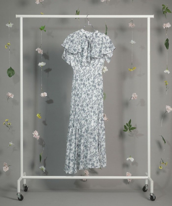 【グリーンパークス/Green Parks】のdazzlin フレンチスリーブ花柄ワンピース インテリア・キッズ・メンズ・レディースファッション・服の通販 founy(ファニー) https://founy.com/ ファッション Fashion レディースファッション Fashion for Women ワンピース Dresses エアリー Airy Texture シフォン Chiffon, Lightweight Fabric シャーリング Shirring, Ruched スリーブ Sleeve, Long Sleeve / Short Sleeve トレンド Trend, Trending Now パターン Pattern, Design Print フレンチ French, French Style プリーツ Pleats, Pleated ポケット Pocket, Pocket Detail リボン Ribbon, Bow 夏 Summer 春 Spring S/S・春夏 SS, Spring/Summer, Warm Season |ID: prp329100004545049 ipo3291000000032773362