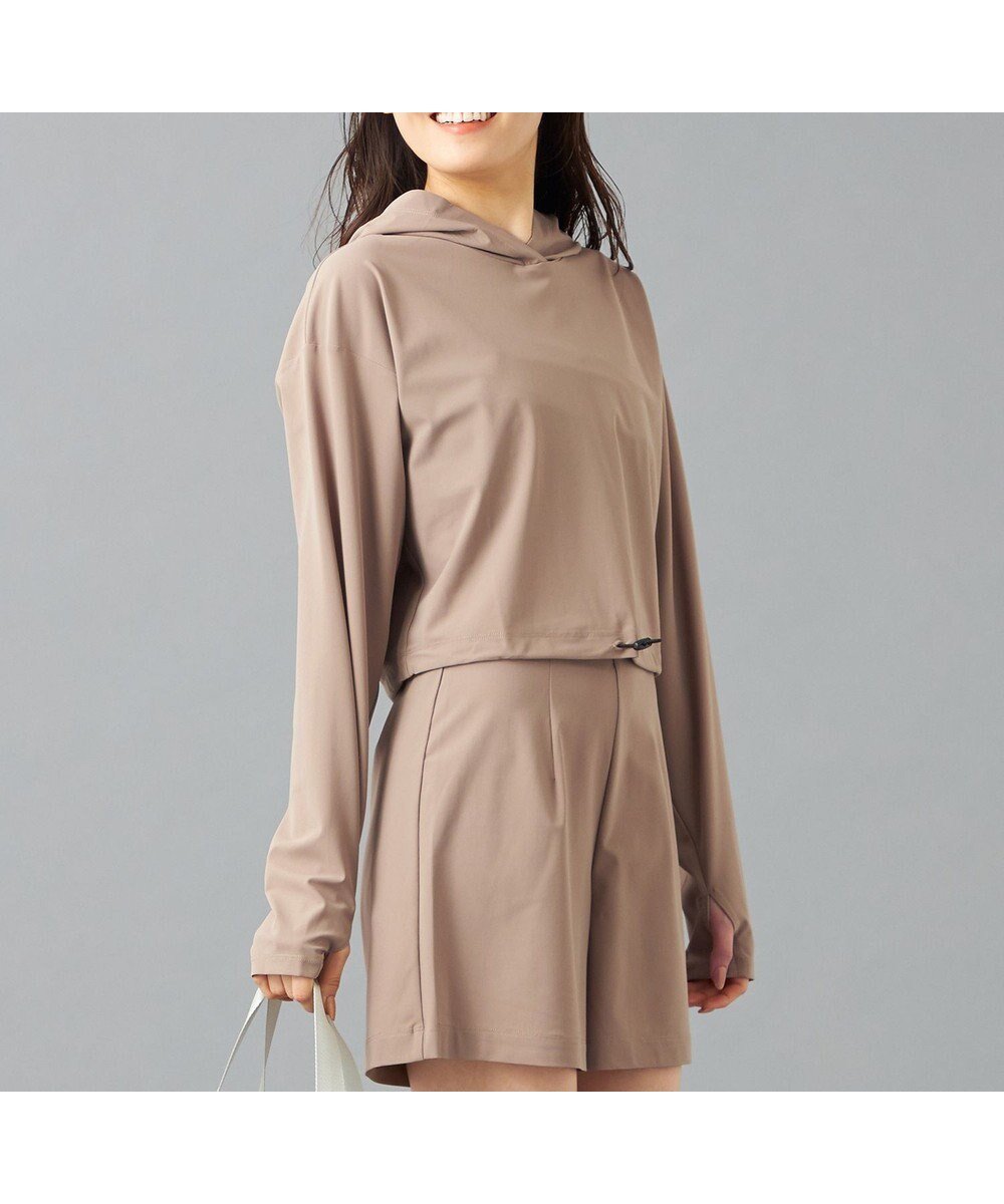 【チャコット/Chacott】のChacott BALANCE フーデッドラッシュガード インテリア・キッズ・メンズ・レディースファッション・服の通販 founy(ファニー) 　ファッション　Fashion　レディースファッション　Fashion for Women　トップス・カットソー　Cut & Sew Tops　軽量　Lightweight, Ultra Light　スタイリッシュ　Stylish, Fashionable　ストレッチ　Stretch, Stretchy Fabric　スポーツ　Sports, Activewear　スポーティ　Sporty, Casual Athletic　スマート　Smart, Elegant　パウダー　Powder, Soft Tone　パターン　Pattern, Design Print　ビーチ　Beach, Seaside　フィット　Fit, Slim Fit　フラット　Flat, Flat Shoes　旅行　Travel　グレージュ|ID: prp329100004545173 ipo3291000000033582141