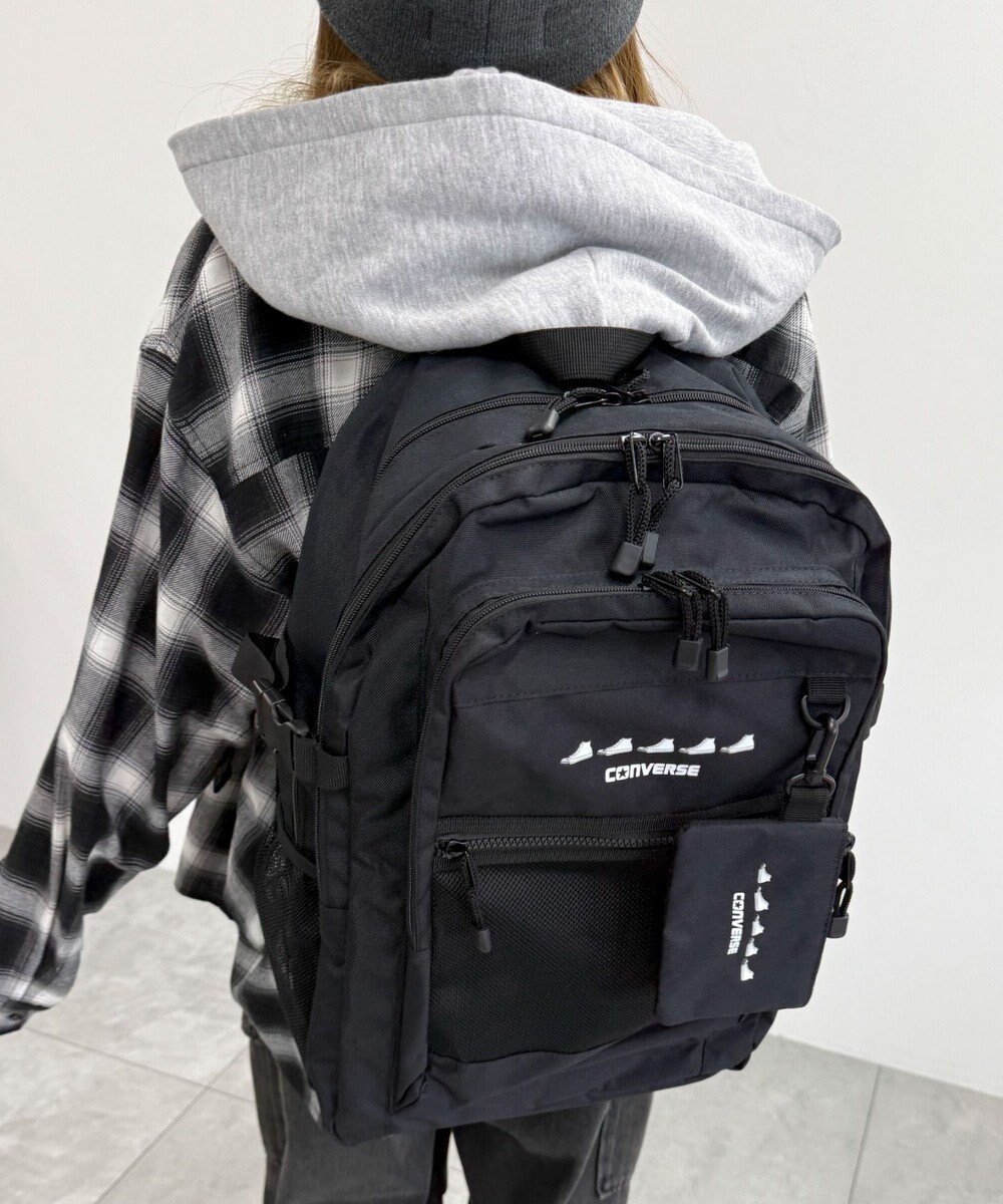 【ウィゴー/WEGO】の【ユニセックス着用ITEM】CONVERSE SNEAKERS PRINT BACK PACK インテリア・キッズ・メンズ・レディースファッション・服の通販 founy(ファニー) 　ファッション　Fashion　レディースファッション　Fashion for Women　バッグ　Bags　キャンバス　Canvas, Canvas Fabric　シューズ　Shoes, Footwear　シンプル　Simple, Minimal　スポーツ　Sports, Activewear　スリーブ　Sleeve, Long Sleeve / Short Sleeve　バスケット　Basket, Basket Bag　ポケット　Pocket, Pocket Detail　ポーチ　Pouch, Small Case　リュック　Backpack, Rucksack　おすすめ　Recommended / Our Picks　ビジネス 仕事 通勤　Business / Work / Commuting　ホワイト|ID: prp329100004545528 ipo3291000000033482525