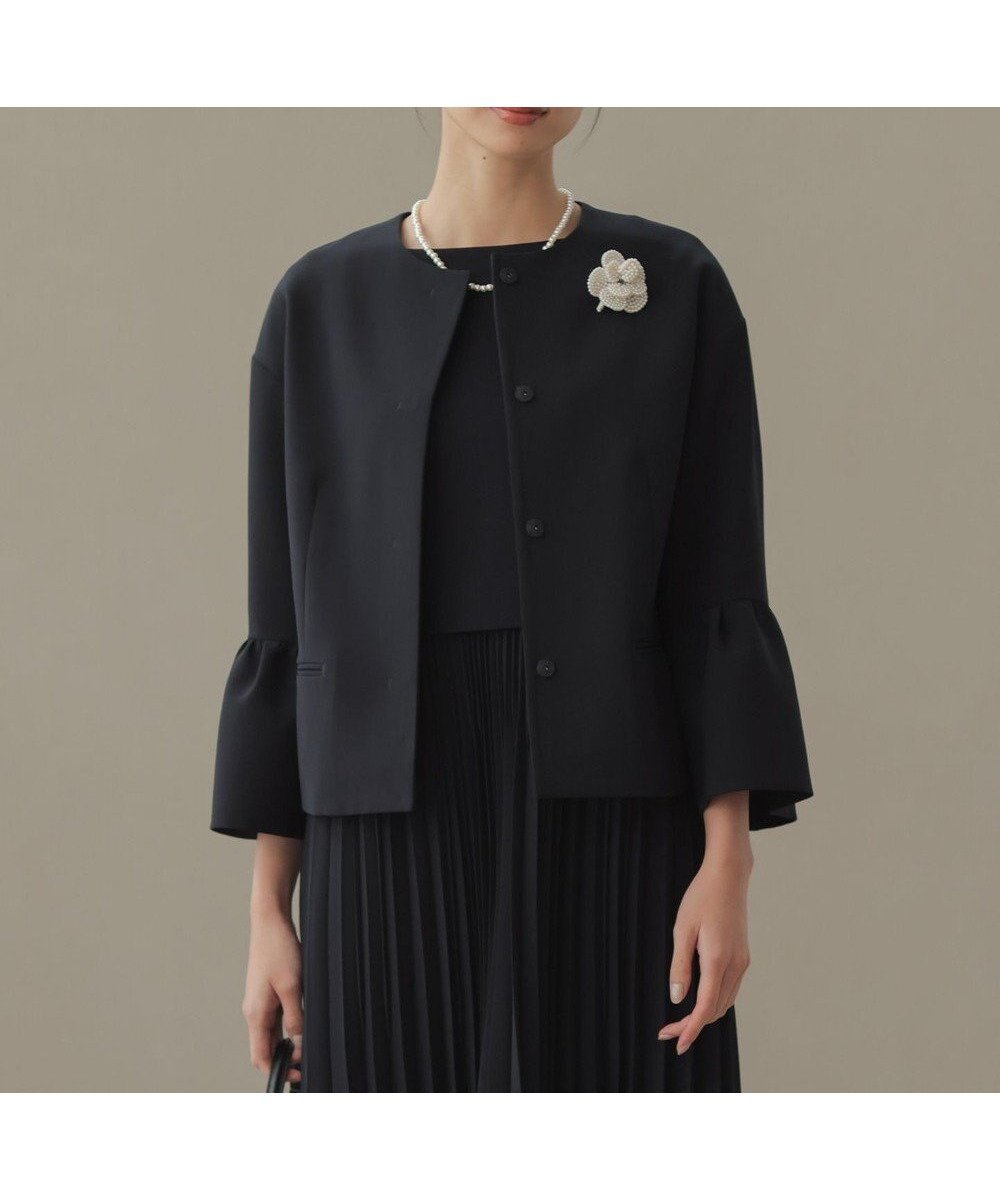 【組曲/KUMIKYOKU】の【KUMIKYOKU NAVY】コンフォータブルドレープ フレアスリーブジャケット インテリア・キッズ・メンズ・レディースファッション・服の通販 founy(ファニー) ファッション Fashion レディースファッション Fashion for Women アウター Coat / Outerwear Collection レディースジャケット・軽アウター Jackets ノーカラージャケット / シンプル上品コーデ Collarless Jackets インナー Innerwear オケージョン Occasion Wear コレクション Collection, Seasonal Line コンパクト Compact, Small Size ジャケット Jacket, Outerwear スタイリッシュ Stylish, Fashionable セットアップ Set-Up, Coordinated Outfit トレンド Trend, Trending Now ドレス Dress, One-Piece フォルム Silhouette, Form フォーマル Formal, Dressy フレア Flare, Flared ベスト Vest, Waistcoat A/W・秋冬 Autumn/Winter 2022年 2022 S/S・春夏 SS, Spring/Summer, Warm Season 2022-2023秋冬・A/W Autumn/Winter 2022–23 AW22–23 夏 Summer エレガント 上品 Elegant セレモニー Ceremony 入学式 Entrance Ceremony 卒業式 Graduation Ceremony 結婚式 Wedding ネイビー系|ID: prp329100004547375 ipo3291000000034609796