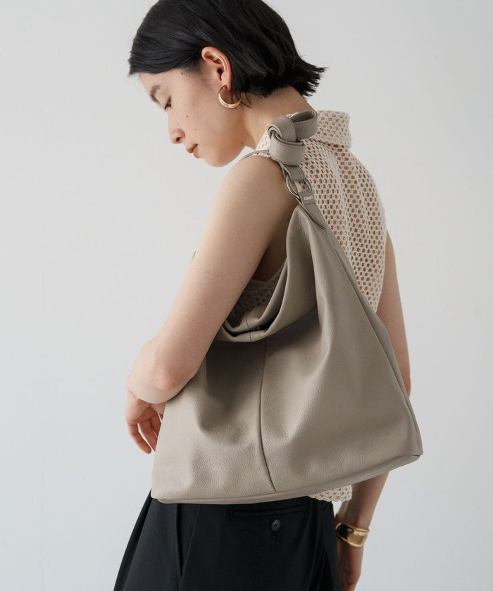 【ラシット/russet】のソフトレザーワンショルダーバッグ(CE-1506) インテリア・キッズ・メンズ・レディースファッション・服の通販 founy(ファニー) https://founy.com/ 雑誌掲載アイテム Magazine Items ファッション雑誌 Fashion Magazines クラッシィ CLASSY. ファッション Fashion レディースファッション Ladies' Fashion Online 5月号 May Issue 傘 Umbrella ショルダー Shoulder 財布 Wallet 雑誌 Magazine チャーム Charm トレンド Trend 定番 Standard ポケット Pocket 再入荷 Restock/Back In Stock/Re Arrival おすすめ Recommend 日本製 Made In Japan ビジネス 仕事 通勤 Business 2025年 2025 2025春夏・S/S Ss,Spring/Summer,2025 |ID: prp329100004547750 ipo3291000000032541851