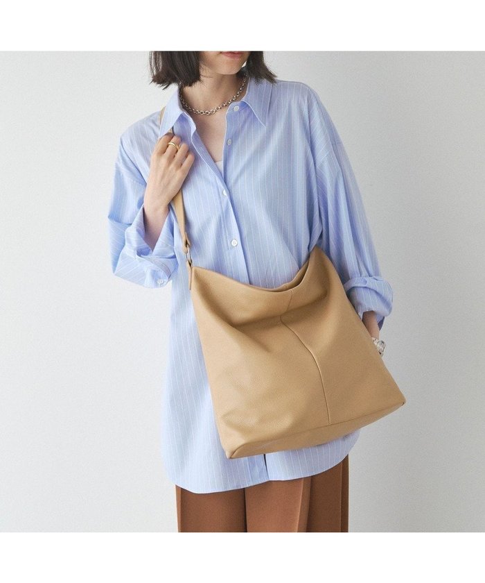 【ラシット/russet】のソフトレザーワンショルダーバッグ(CE-1506) インテリア・キッズ・メンズ・レディースファッション・服の通販 founy(ファニー) https://founy.com/ 雑誌掲載アイテム Magazine Picks & Fashion Features ファッション雑誌 Fashion Magazines クラッシィ CLASSY. ファッション Fashion レディースファッション Fashion for Women 5月号 May Issue 傘 Umbrella, Parasol ショルダー Shoulder, Shoulder Strap 財布 Wallet, Purse 雑誌 Magazine, Fashion Magazine チャーム Charm, Pendant トレンド Trend, Trending Now 定番 Standard, Basic Item ポケット Pocket, Pocket Detail 再入荷 Restock / Back in Stock おすすめ Recommended / Our Picks 日本製 Made In Japan ビジネス 仕事 通勤 Business / Work / Commuting 2025年 2025 2025春夏・S/S Spring/Summer 2025 SS25 |ID: prp329100004547750 ipo3291000000033505489