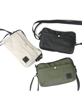 【レガロフェリーチェ/Regalo Felice】の【雨でも安心 / お財布機能付き】ポシェット / REGALO 人気、トレンドファッション・服の通販 founy(ファニー) ファッション Fashion レディースファッション Fashion for Women ミニ財布・二つ折り財布 Wallets & Card Cases コーティング Coating, Coated Finish 軽量 Lightweight, Ultra Light ショルダー Shoulder, Shoulder Strap スマート Smart, Elegant センター Center, Center Line 財布 Wallet, Purse ポケット Pocket, Pocket Detail ポシェット Pochette, Mini Bag 再入荷 Restock / Back in Stock |ID:prp329100004547888