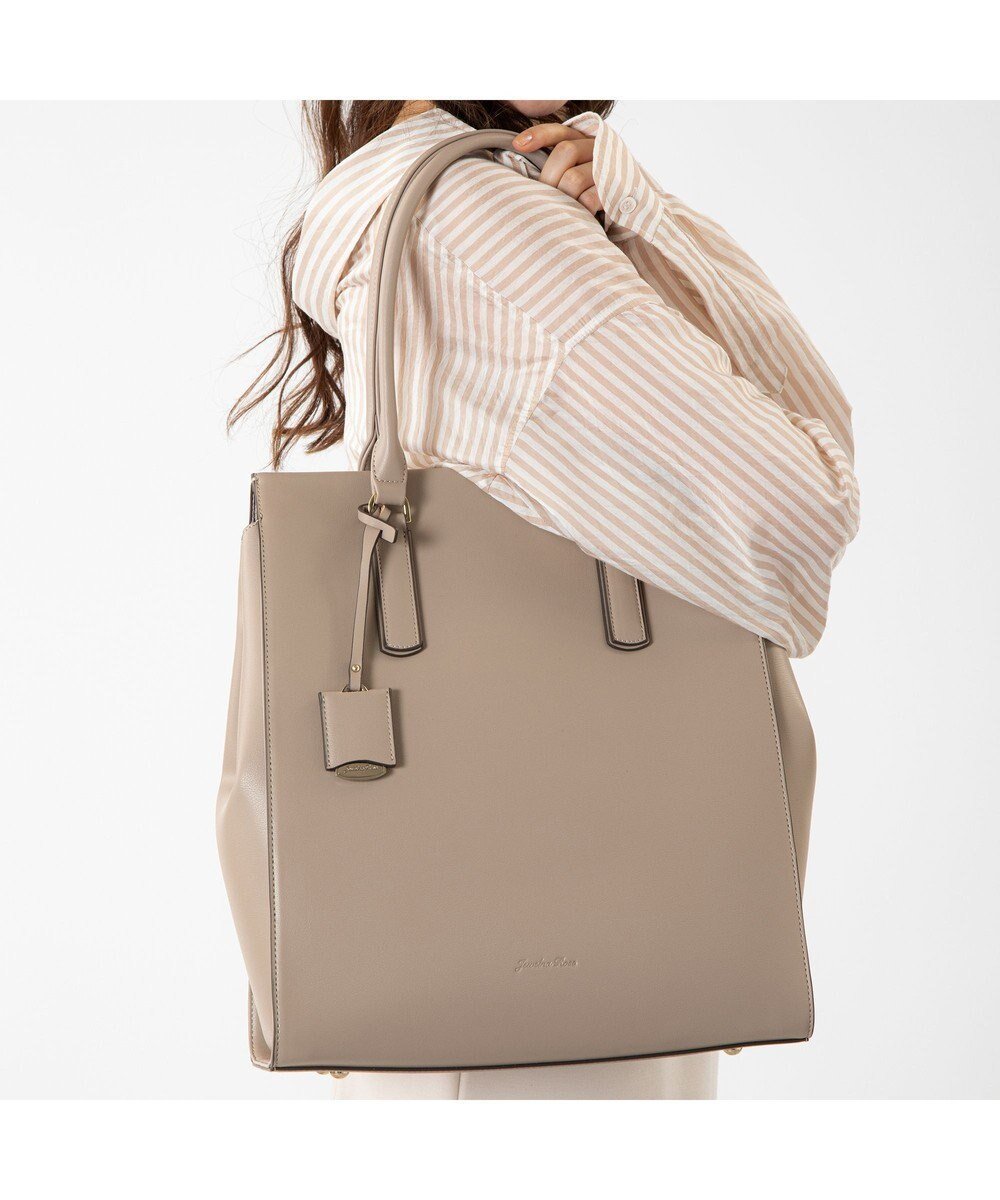 【エースバッグズアンドラゲッジ/ACE BAGS & LUGGAGE】の【PCケース付・A4収納】【雑誌掲載】Jewelna Rose OLバッグ エト トートバッグ 縦型 11932 ジュエルナローズ 通勤 インテリア・キッズ・メンズ・レディースファッション・服の通販 founy(ファニー) 　雑誌掲載アイテム　Magazine Items　ファッション雑誌　Fashion Magazines　ステディ　Steady.　ファッション　Fashion　レディースファッション　Ladies' Fashion Online　バッグ　Bag　アクセサリー　Accessories　4月号　April Issue　雑誌　Magazine　チェック　Check　チャーム　Charm　フラップ　Flap　ボックス　Box　ポケット　Pocket　マグネット　Magnet　リュック　Ruck Sack　ワーク　Work　おすすめ　Recommend　ビジネス 仕事 通勤　Business　グレージュ|ID: prp329100004548418 ipo3291000000032603026