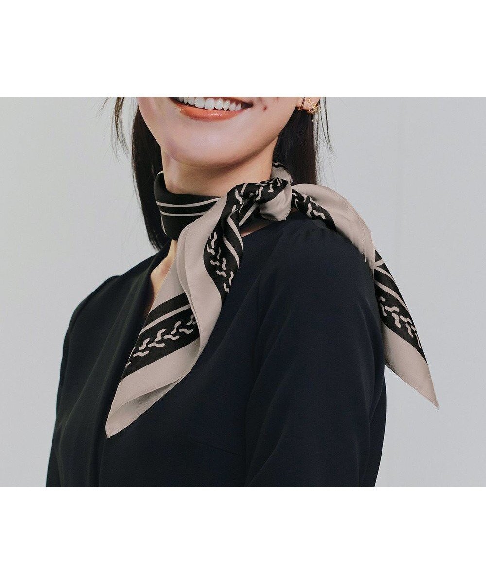 【ティアクラッセ/Tiaclasse】の【小倉優子さん着用・選べる柄タイプ】大判スカーフ インテリア・キッズ・メンズ・レディースファッション・服の通販 founy(ファニー) ファッション Fashion レディースファッション Fashion for Women アクセサリー Fashion Accessories エレガント 上品 Elegant オケージョン Occasion Wear カーディガン Cardigan, Knitwear サテン Satin, Glossy Fabric ショール Shawl, Wrap シルク Silk, 100% Silk シンプル Simple, Minimal スカーフ Scarf, Neckwear ストール Stole, Wrap チュニック Tunic, Long Top なめらか Smooth, Silky Texture フェミニン Feminine, Girly リボン Ribbon, Bow A/W・秋冬 Autumn/Winter S/S・春夏 SS, Spring/Summer, Warm Season 再入荷 Restock / Back in Stock 夏 Summer ギフト プレゼント Gift / Present 入学式 Entrance Ceremony 卒業式 Graduation Ceremony 新作・新入荷 New Arrivals / New In 結婚式 Wedding Cブラック|ID: prp329100004548614 ipo3291000000033649817