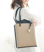 【スタイルコード/STYLE CODE】の【MERCURYDUO/マーキュリーデュオ】メタルアイレット 縦長トートバッグ 推し活ラージバッグ 縦長ショルダーバッグ 人気、トレンドファッション・服の通販 founy(ファニー) ファッション Fashion レディースファッション Fashion for Women バッグ Bags フェミニン Feminine, Girly フォーマル Formal, Dressy ポケット Pocket, Pocket Detail 再入荷 Restock / Back in Stock エレガント 上品 Elegant thumbnail ベージュ|ID: prp329100004548975 ipo3291000000034177974