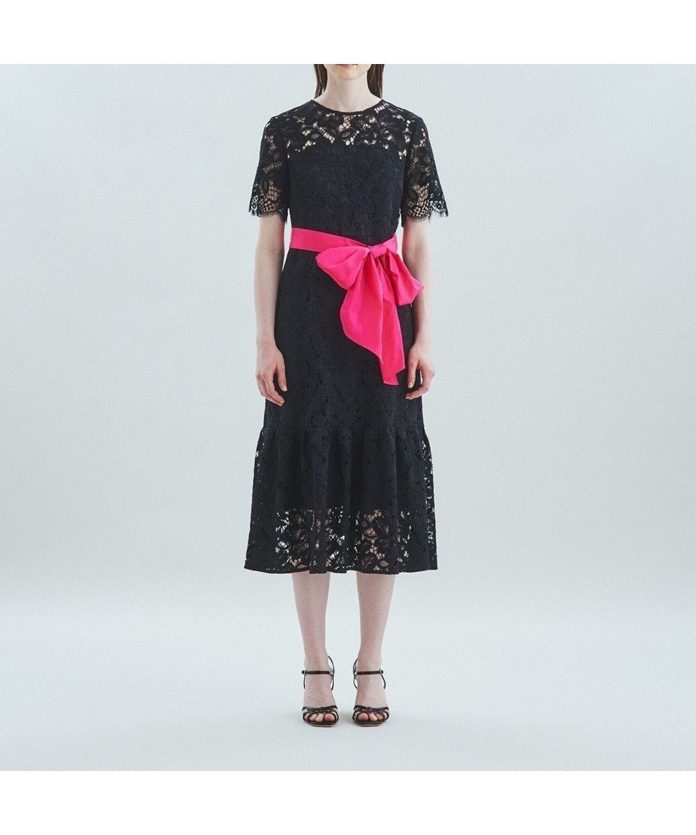 【グレース コンチネンタル/GRACE CONTINENTAL】のタフタベルト付レースドレス インテリア・キッズ・メンズ・レディースファッション・服の通販 founy(ファニー) 　ファッション　Fashion　レディースファッション　Fashion for Women　ワンピース　Dresses　フォーマル・パーティードレス・結婚式用ドレス　Elegant & Casual Dresses　ベルト&ウエストマーク　Belts & Waist Accessories　スカラップ　Scallop, Scalloped Edge　タフタ　Taffeta, Structured Fabric　ティアード　Tiered, Tiered Style　ドレス　Dress, One-Piece　ビビッド　Vivid, Bright Tone　ラグジュアリー　Luxury, Elegant　リボン　Ribbon, Bow　レース　Lace, Lace Fabric　A/W・秋冬　Autumn/Winter　エレガント 上品　Elegant　ブラック|ID: prp329100004549293 ipo3291000000033499093