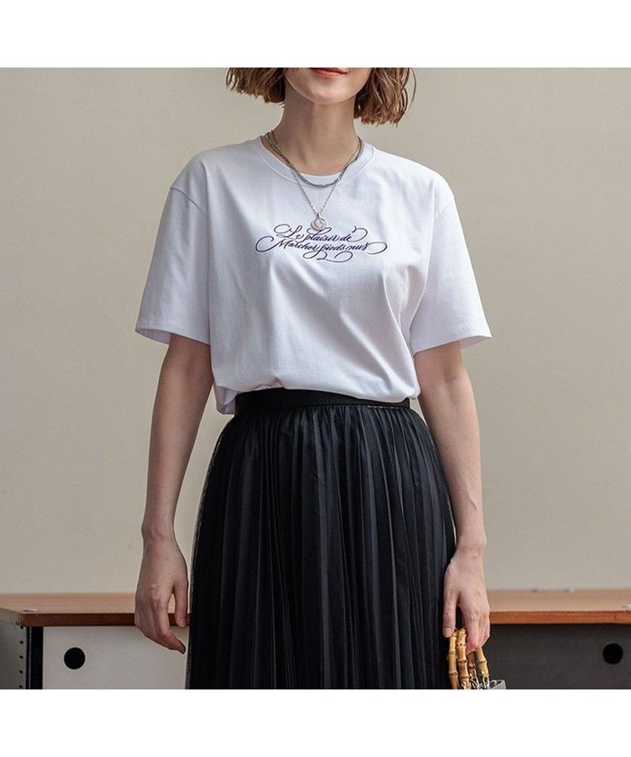 【23区/NIJYUSANKU】の【井波麻里衣さんコラボ】カリグラフィー 刺繍 Tシャツ インテリア・キッズ・メンズ・レディースファッション・服の通販 founy(ファニー) https://founy.com/ ファッション Fashion レディースファッション Fashion for Women トップス・カットソー Cut & Sew Tops シャツ・ブラウス・オフィスカジュアル Elegant Blouses & Button-Ups ロングTシャツ・Tシャツ Longline T-Shirts & Tees カットソー・ベーシックTシャツ Cut-and-Sewn Tops / Stretch Tees & Basics 春 Spring カットソー Cut and Sewn Top コラボ Collaboration, Collab 手描き Hand-Drawn, Illustrated プリント Print, Printed Pattern モチーフ Motif, Design Theme S/S・春夏 SS, Spring/Summer, Warm Season 夏 Summer 2024年 2024 2024春夏・S/S Spring/Summer 2024 SS24 |ID: prp329100004549397 ipo3291000000032653987